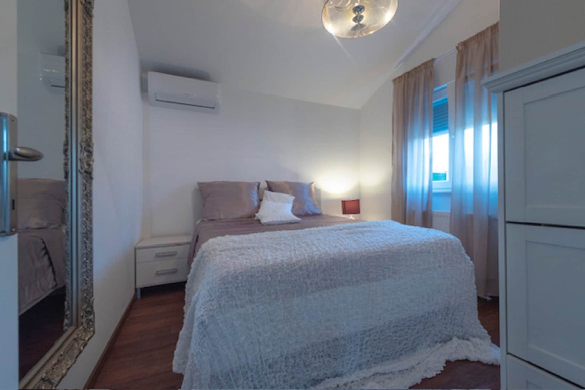 Three Bedroom Villa With  Private Pool-Chambre