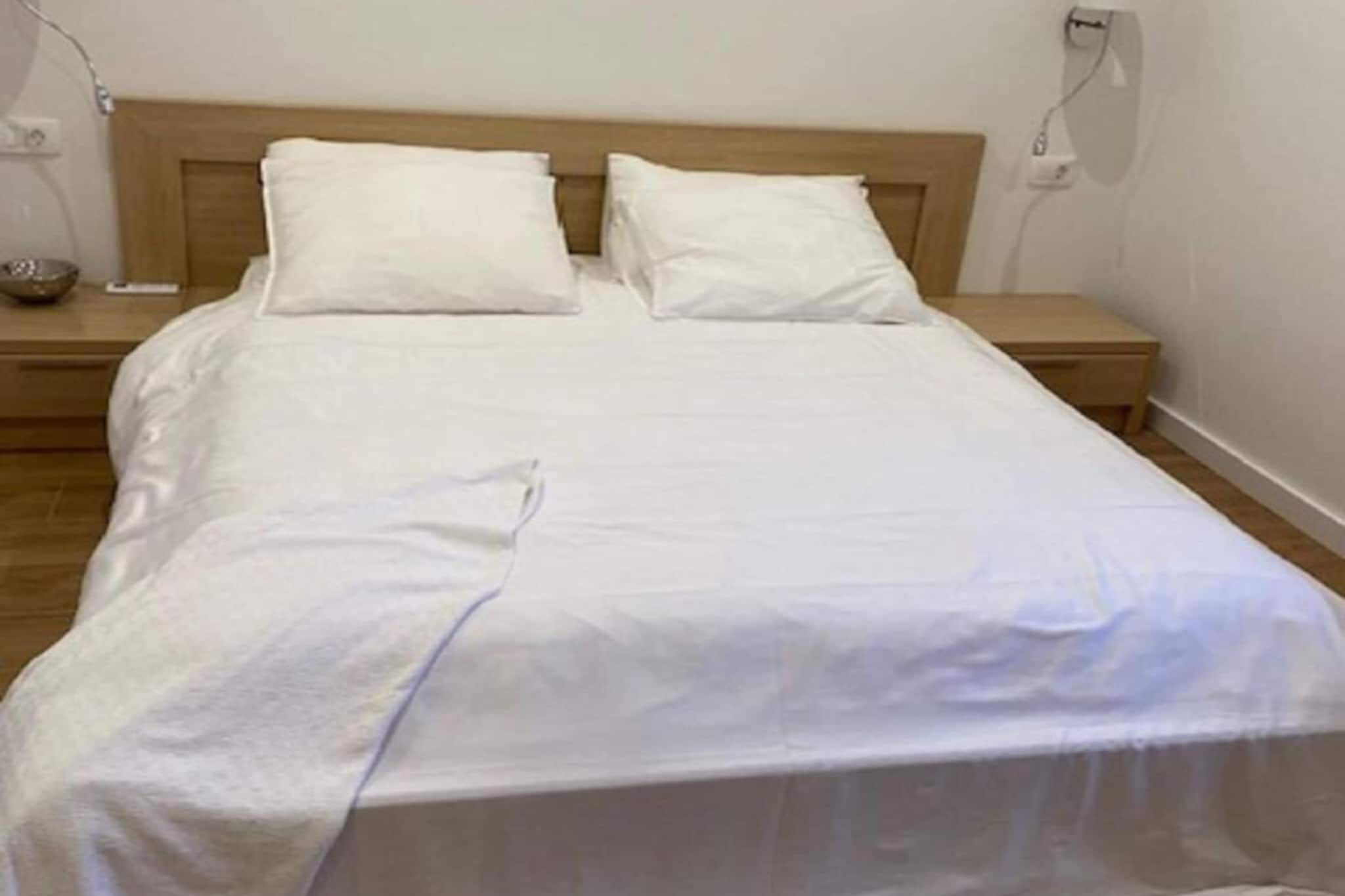 Three Bedroom Villa With  Private Pool-Chambre