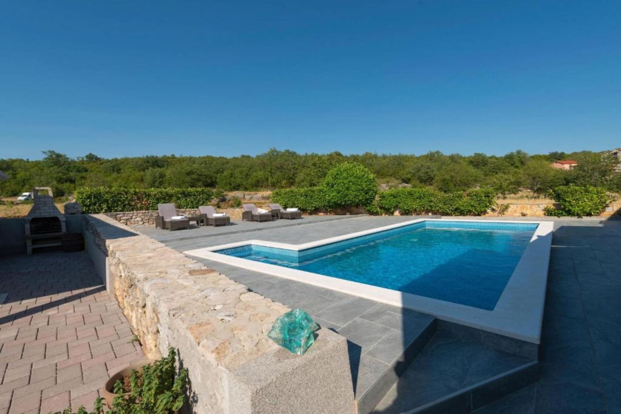 Three Bedroom Villa With  Private Pool-Piscine