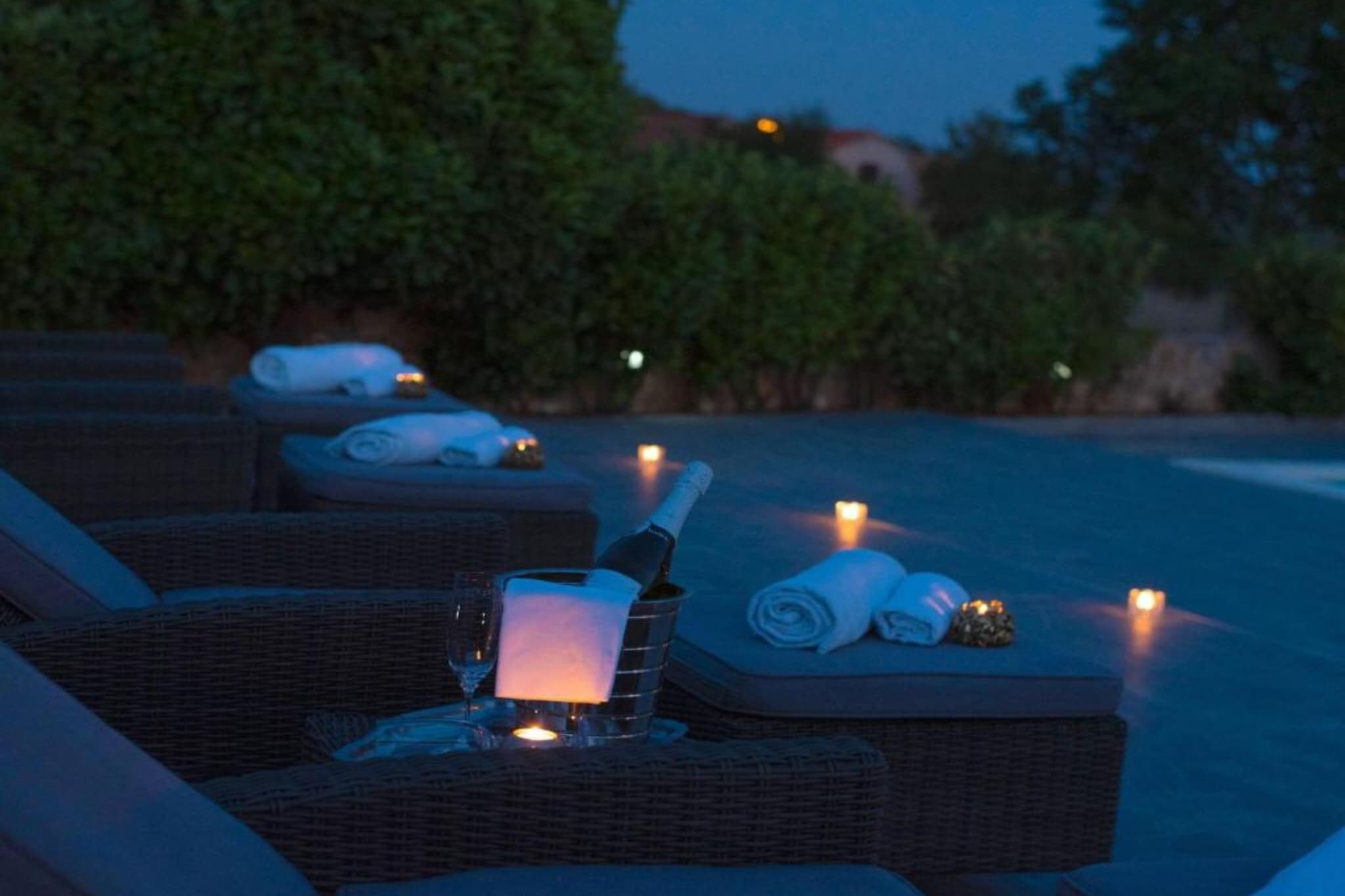 Three Bedroom Villa With  Private Pool-Piscine