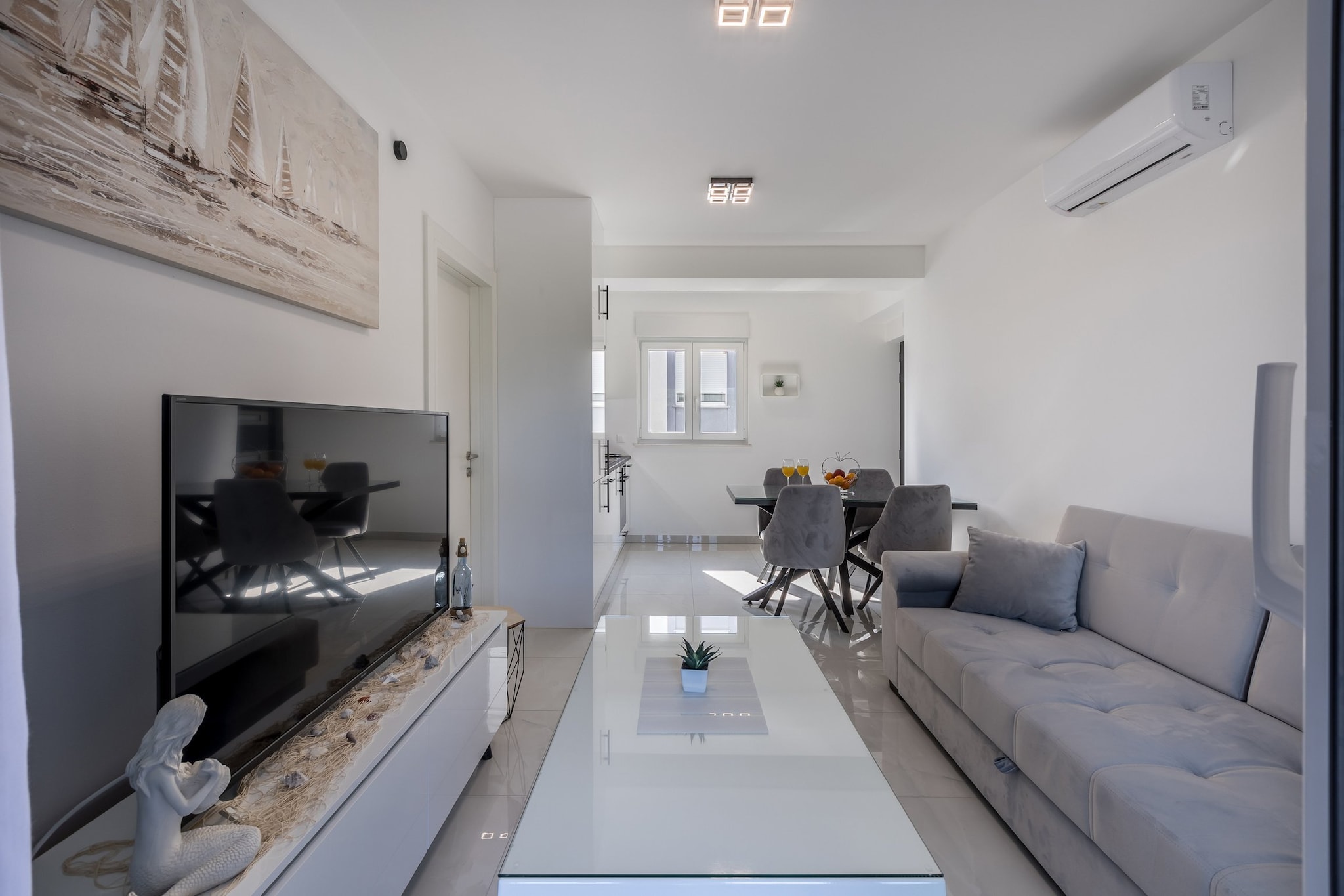 Scenic Kastel Luksic Apartments - Classic One Bedroom Apartment