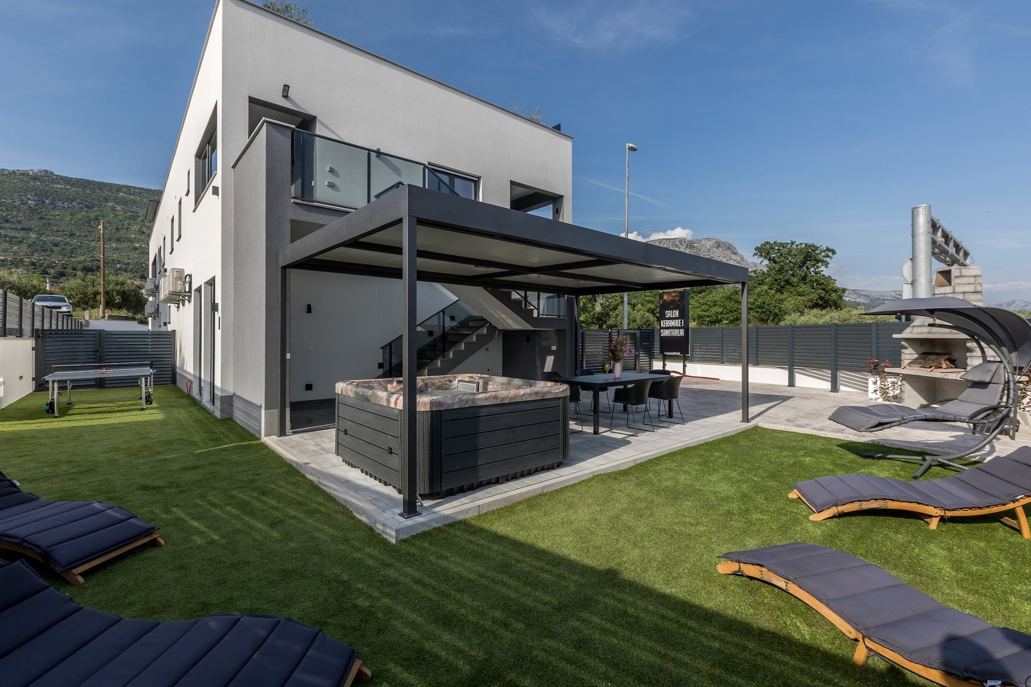 Scenic Kastel Luksic Apartments - Three Bedroom Apartment-Extérieur