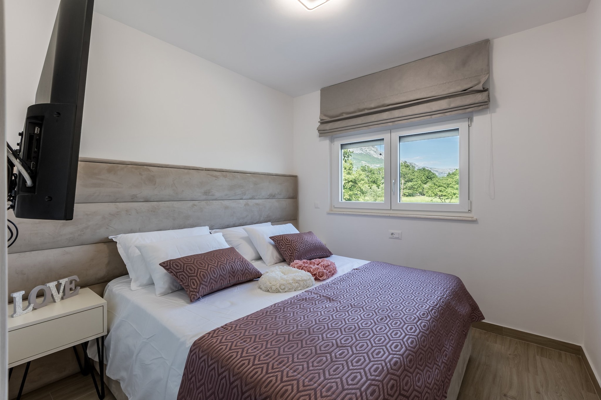 Scenic Kastel Luksic Apartments - Three Bedroom Apartment-Chambre