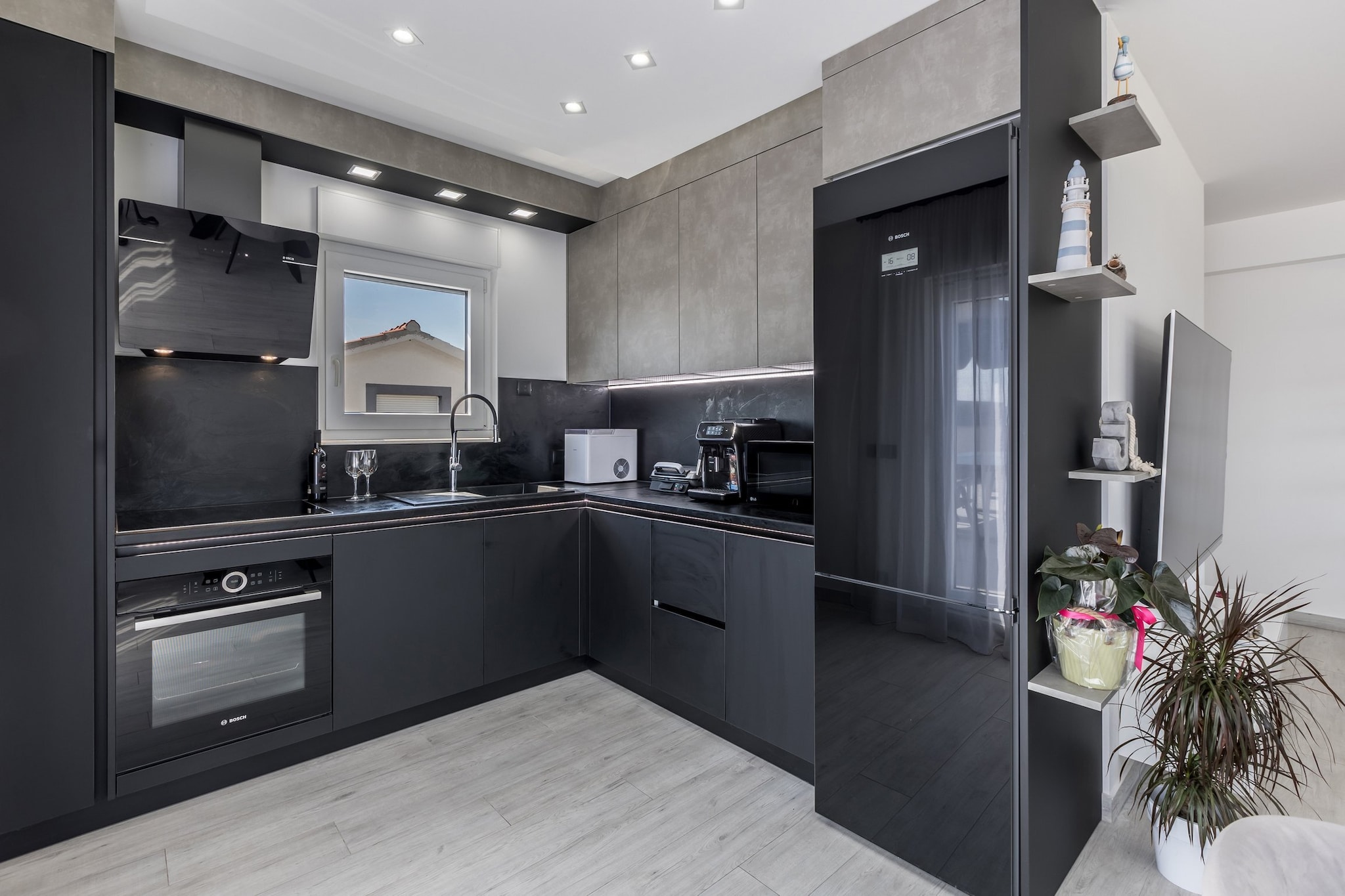 Scenic Kastel Luksic Apartments - Two Bedroom Apartment (owner Penthouse)-Keuken