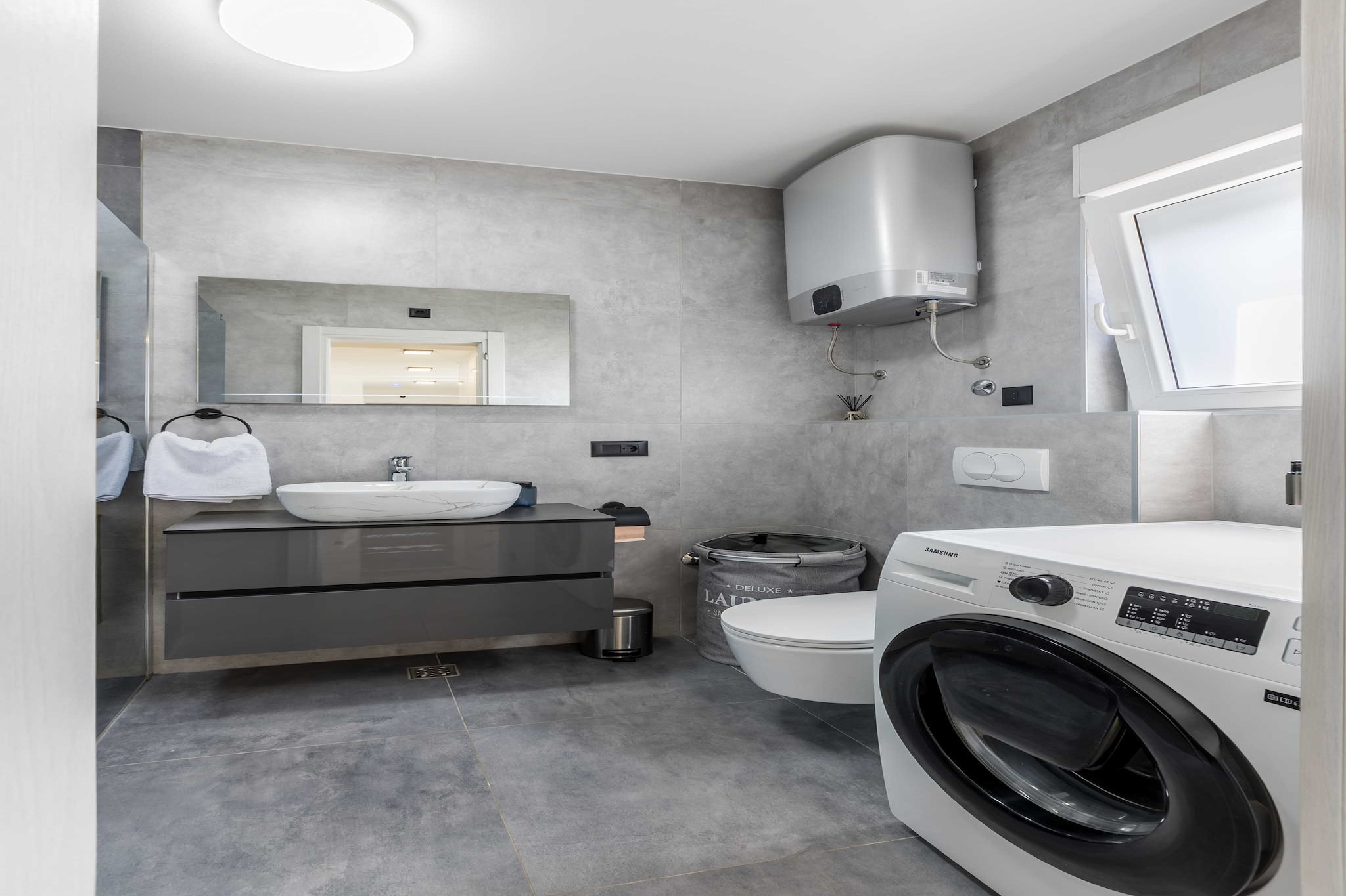 Scenic Kastel Luksic Apartments - Two Bedroom Apartment (owner Penthouse)-Badkamer