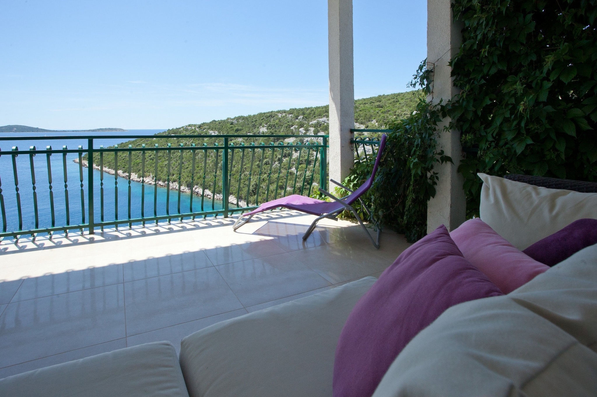 Wonderful Visinisce Apartments with Terrace and Sea Views - Standard Two Bedroom Apartment  (Owner 1)-Terrace