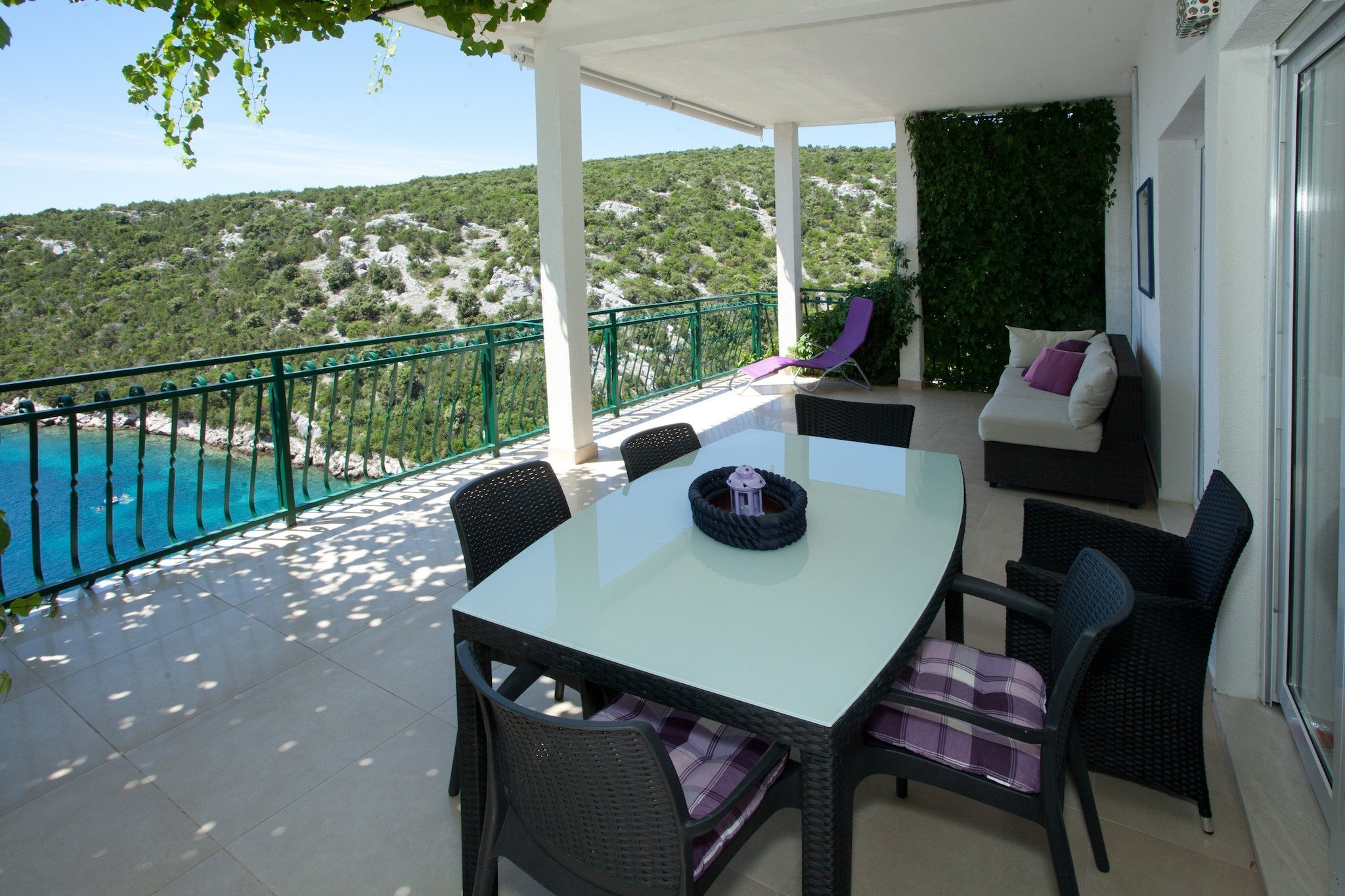 Wonderful Visinisce Apartments with Terrace and Sea Views - Standard Two Bedroom Apartment  (Owner 1)-Terrace
