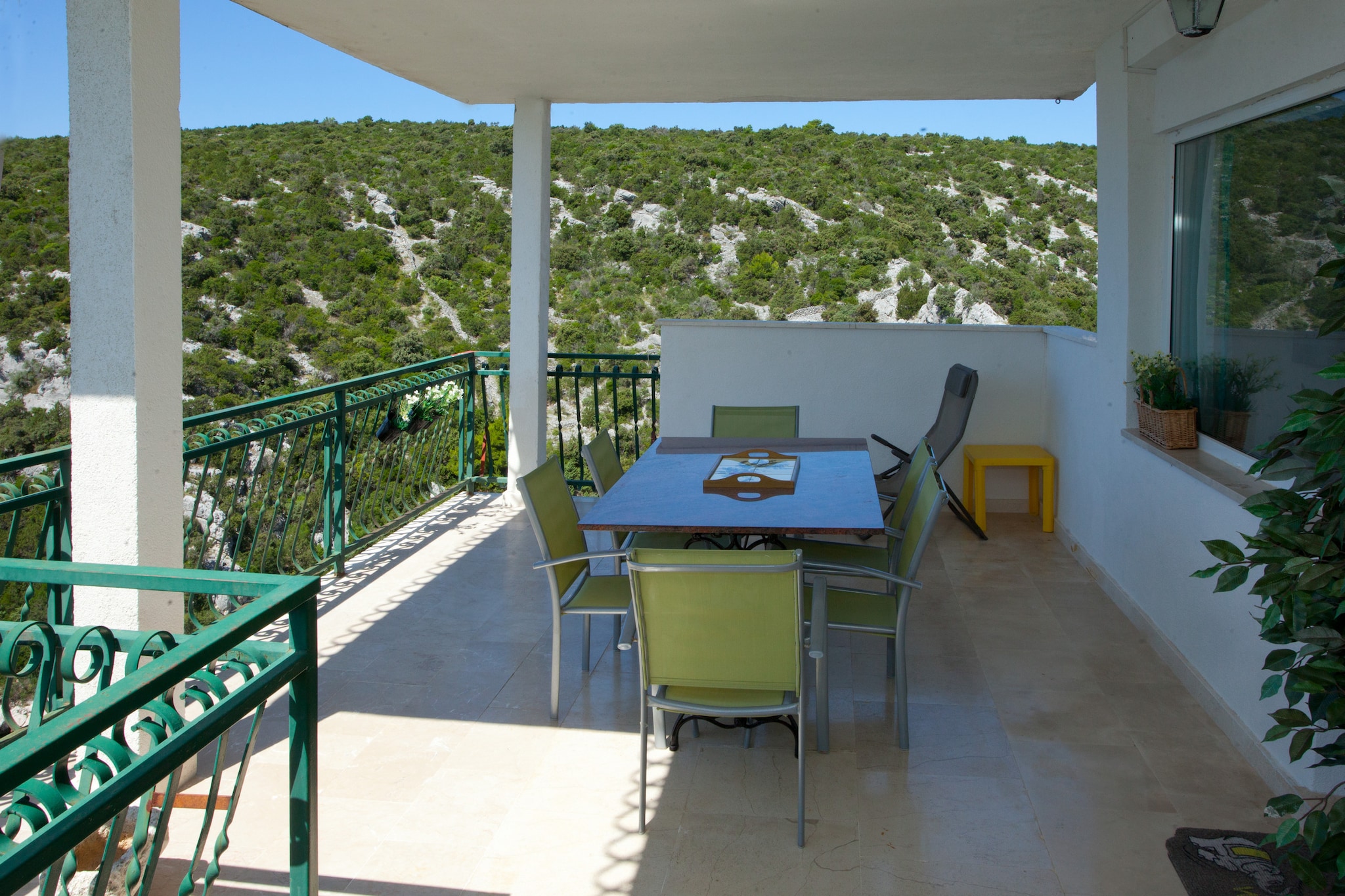Wonderful Visinisce Apartments with Terrace and Sea Views - Standard Three Bedroom Apartment (Owner 2)-Terrace