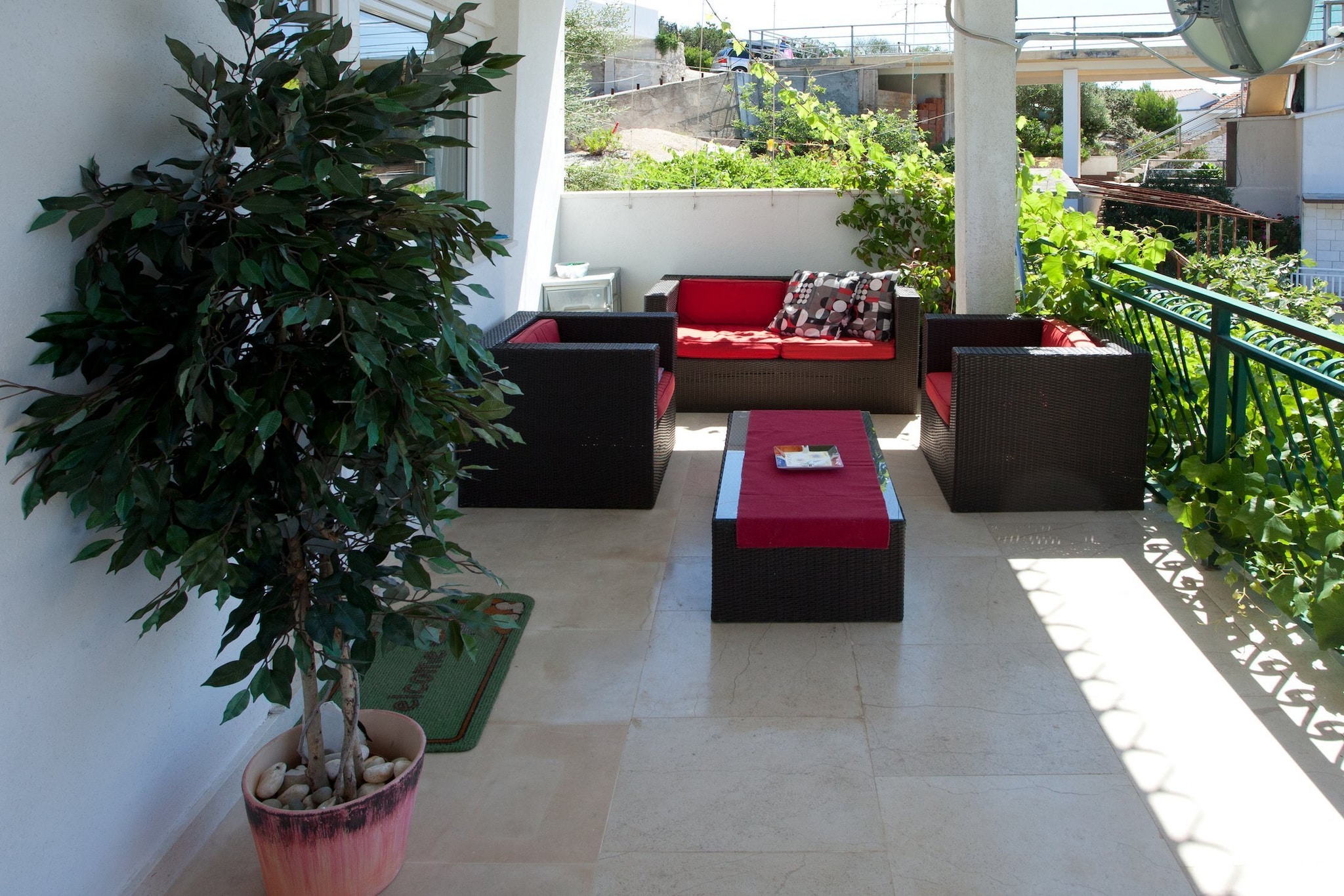 Wonderful Visinisce Apartments with Terrace and Sea Views - Standard Three Bedroom Apartment (Owner 2)-Terrace