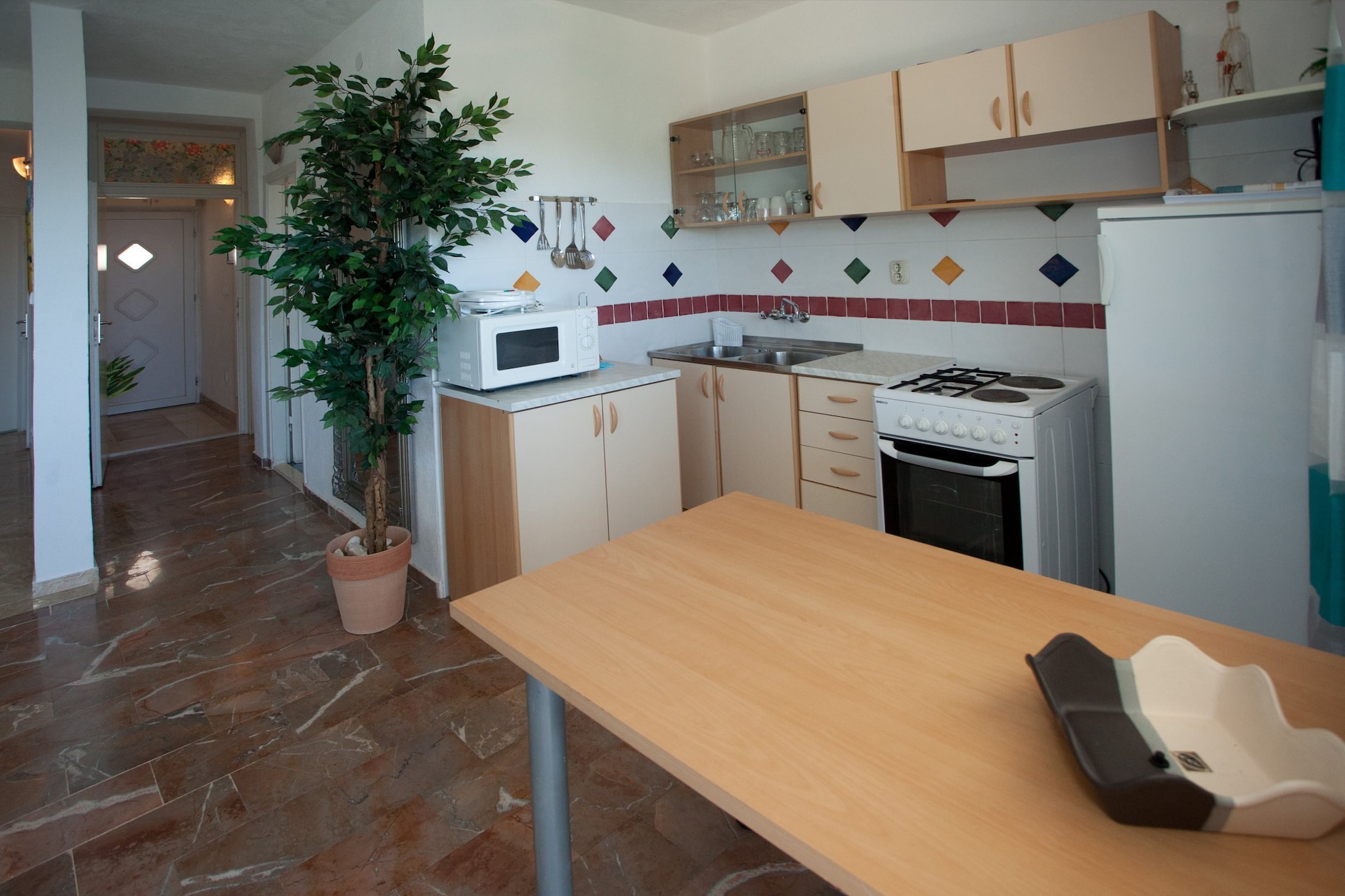 Wonderful Visinisce Apartments with Terrace and Sea Views - Standard Three Bedroom Apartment (Owner 2)-Kitchen