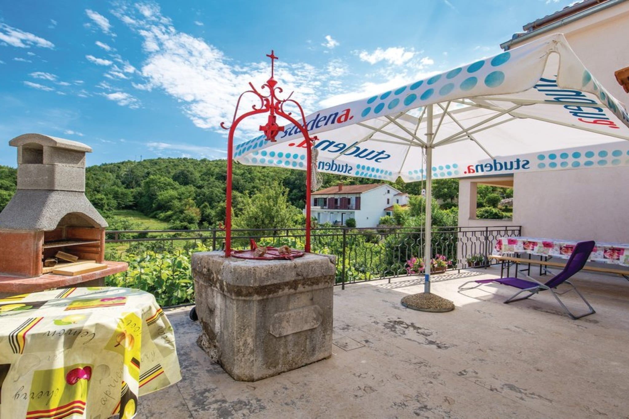 Scenic Seafront Brsec Apartment - Three Bedroom Apartment  with Terrace