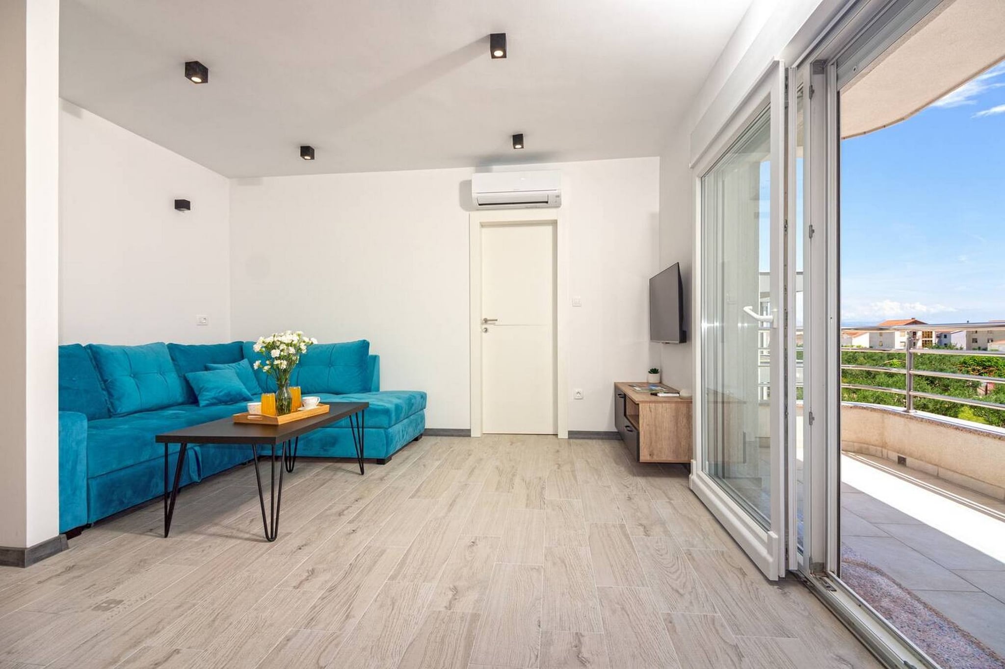 Modern Apartments with Private Balcony - One Bedroom Apartment (Owner S1)