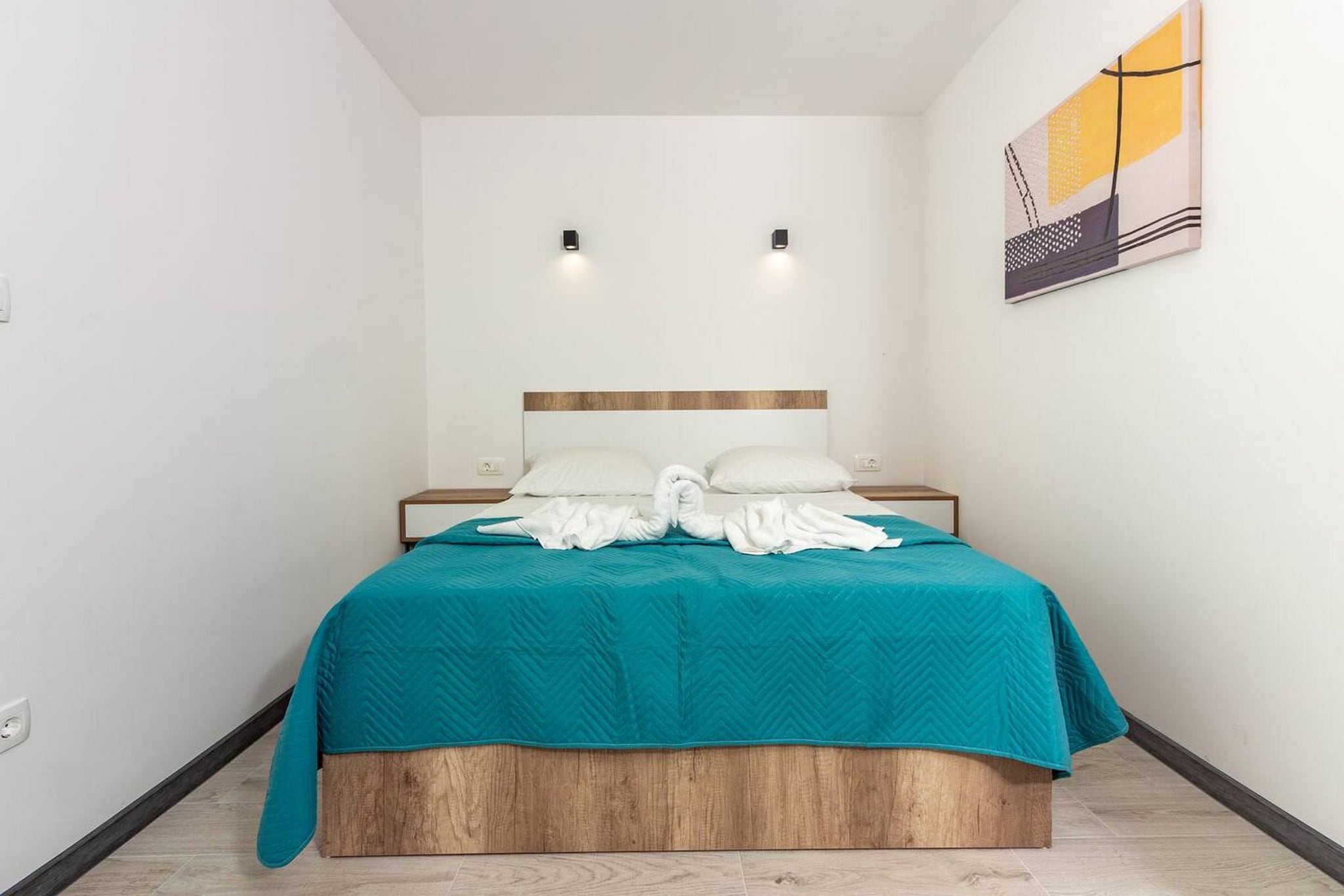 Modern Apartments with Private Balcony - One Bedroom Apartment (Owner S1)-Chambre