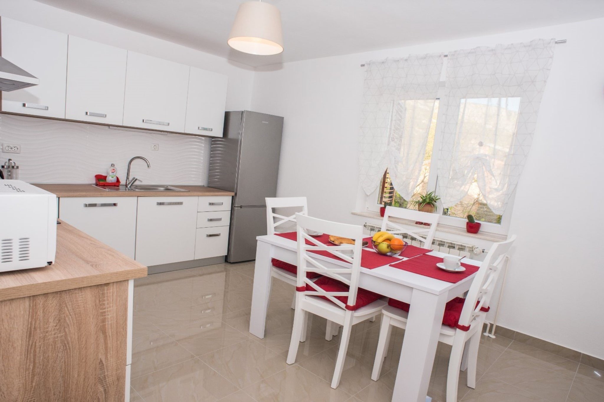 Chic Apartment Tribalj with Private Balcony - One Bedroom Apartment-Cuisine