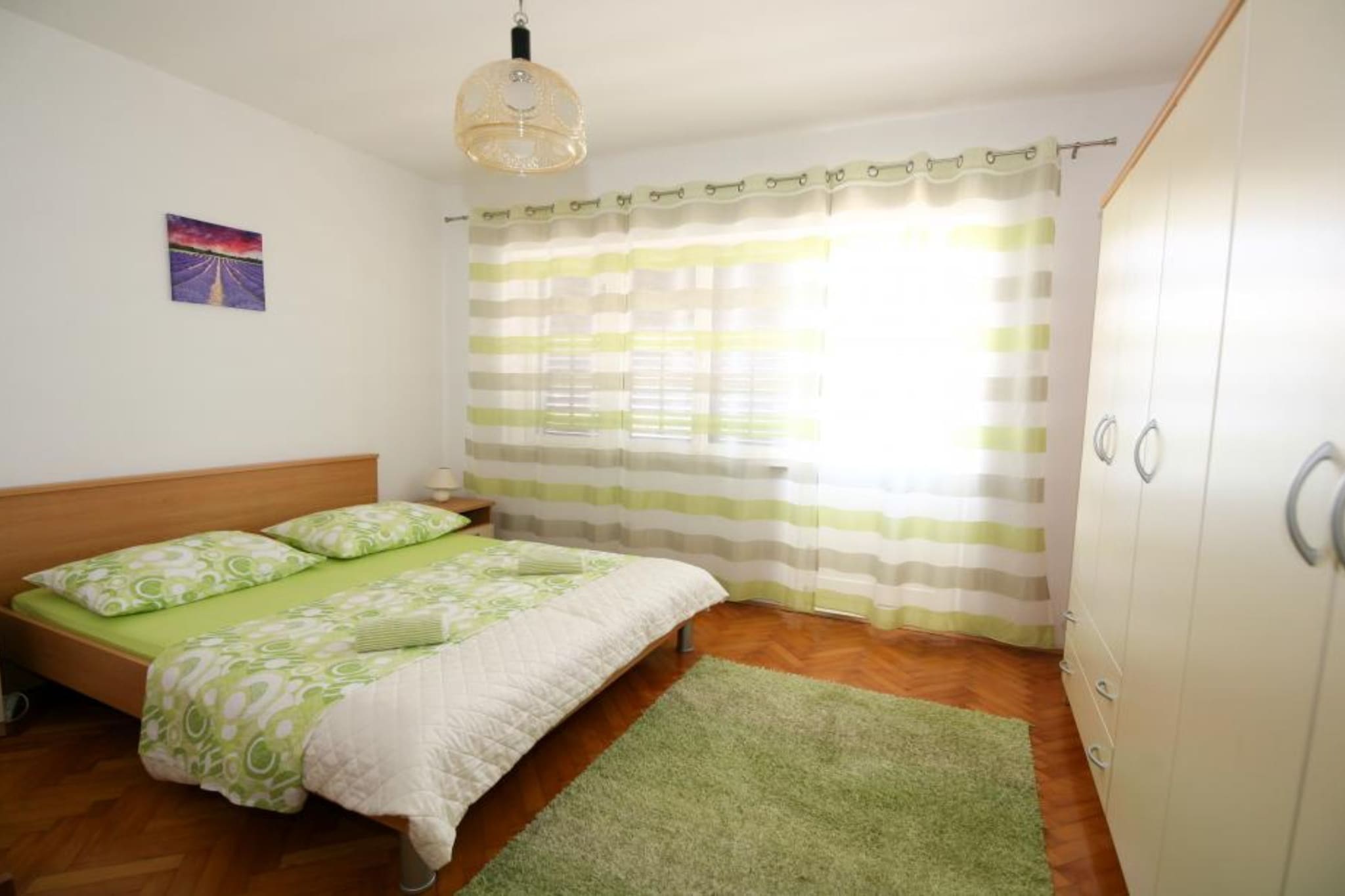 Spacious Beachfront Apartment Ciovo - Four Bedroom Apartment with Sea View-Chambre