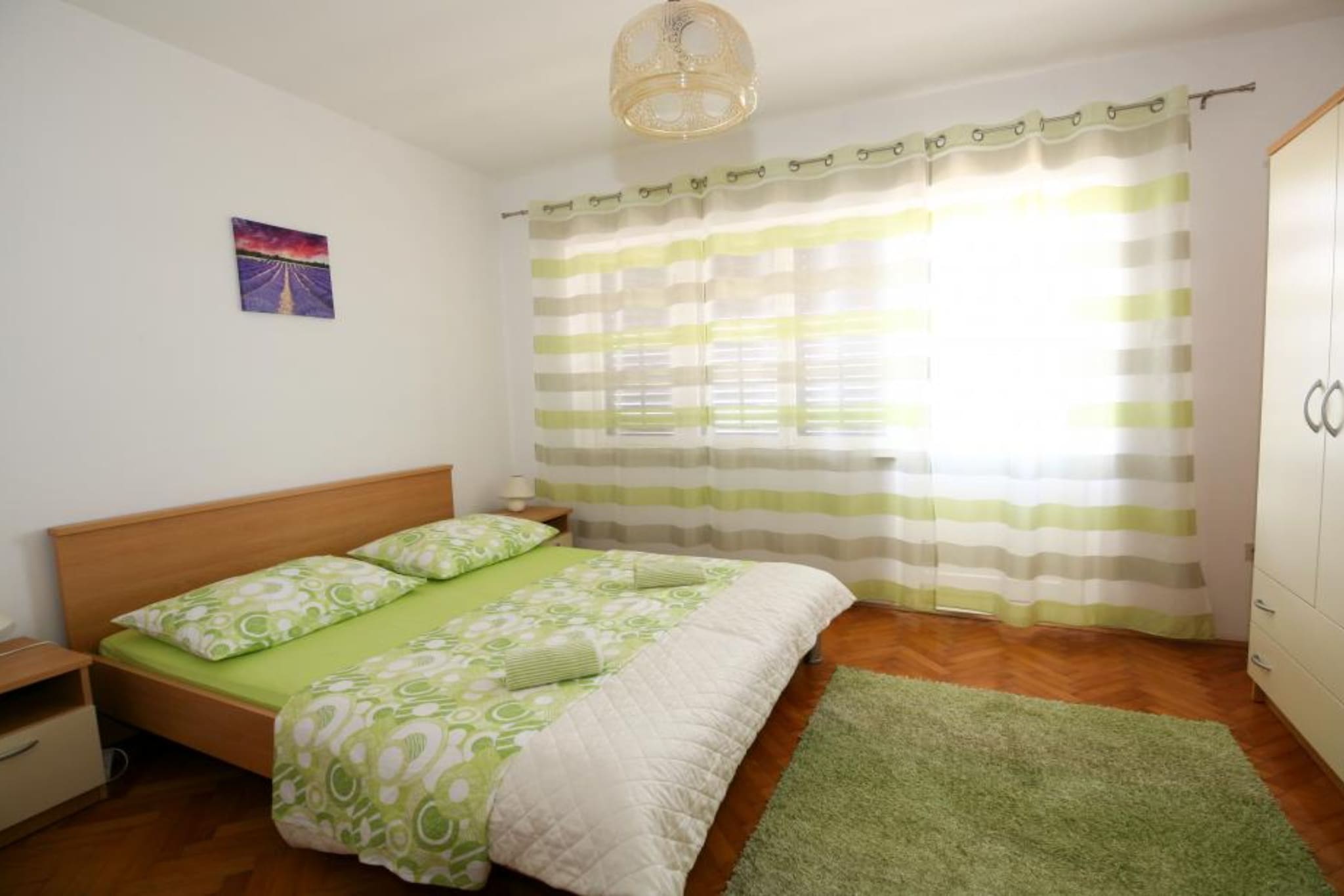 Spacious Beachfront Apartment Ciovo - Four Bedroom Apartment with Sea View-Chambre