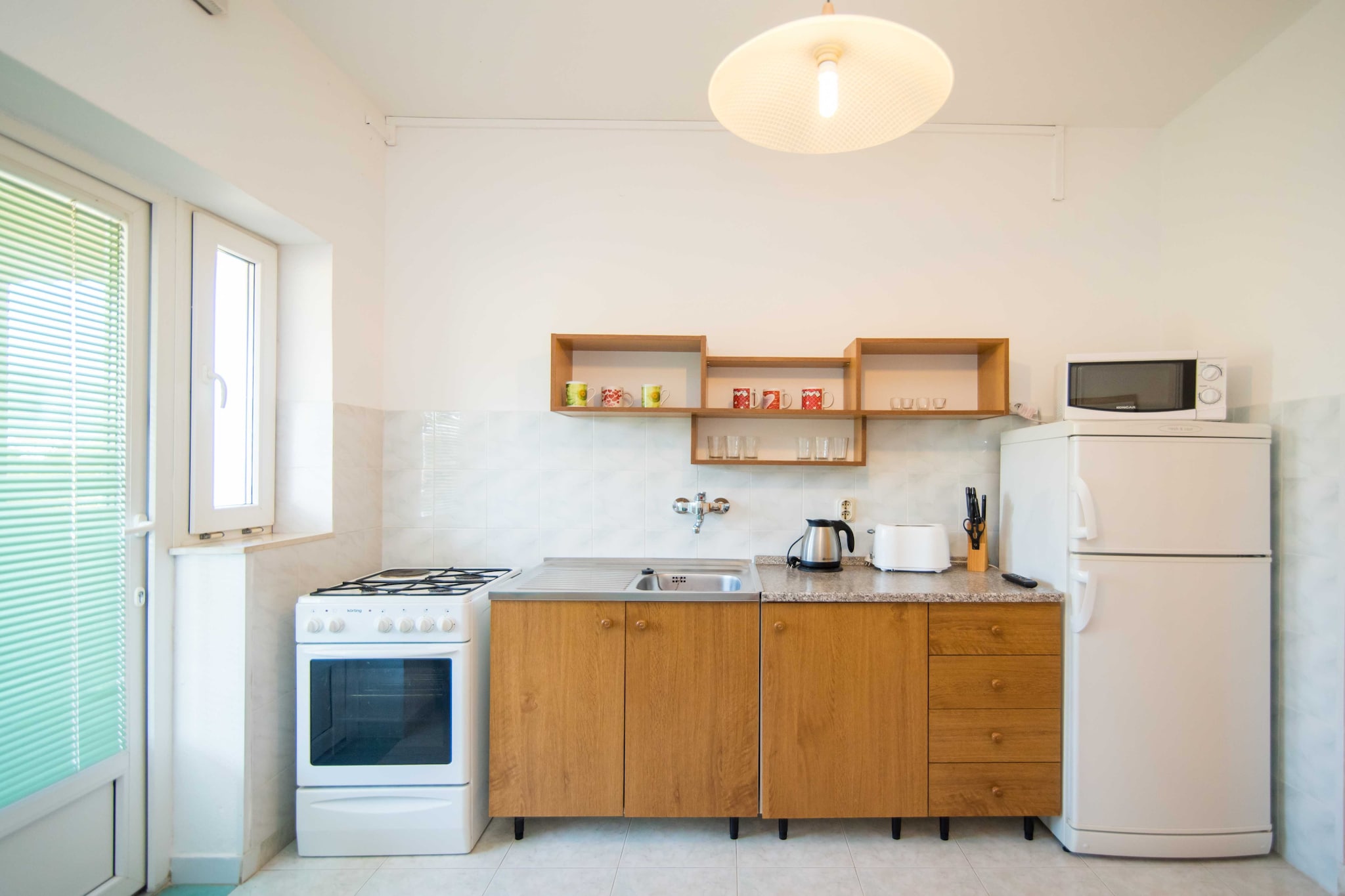 Comfortable Kastel Stafilic Apartment with Balcony - Two Bedroom Apartment with Balcony and Sea View-Salon