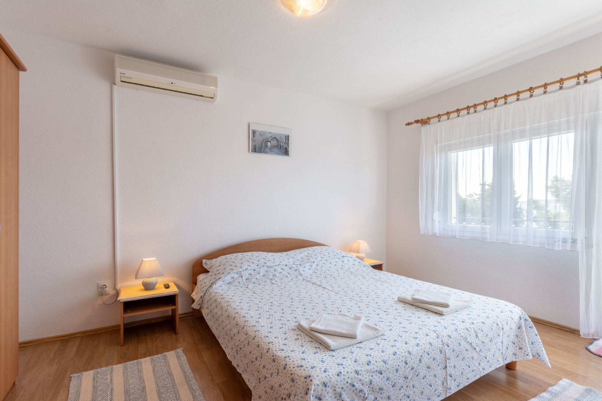 Charming Trogir Apartments with Balcony - Comfort One Bedroom Apartment with Balcony-Bedroom