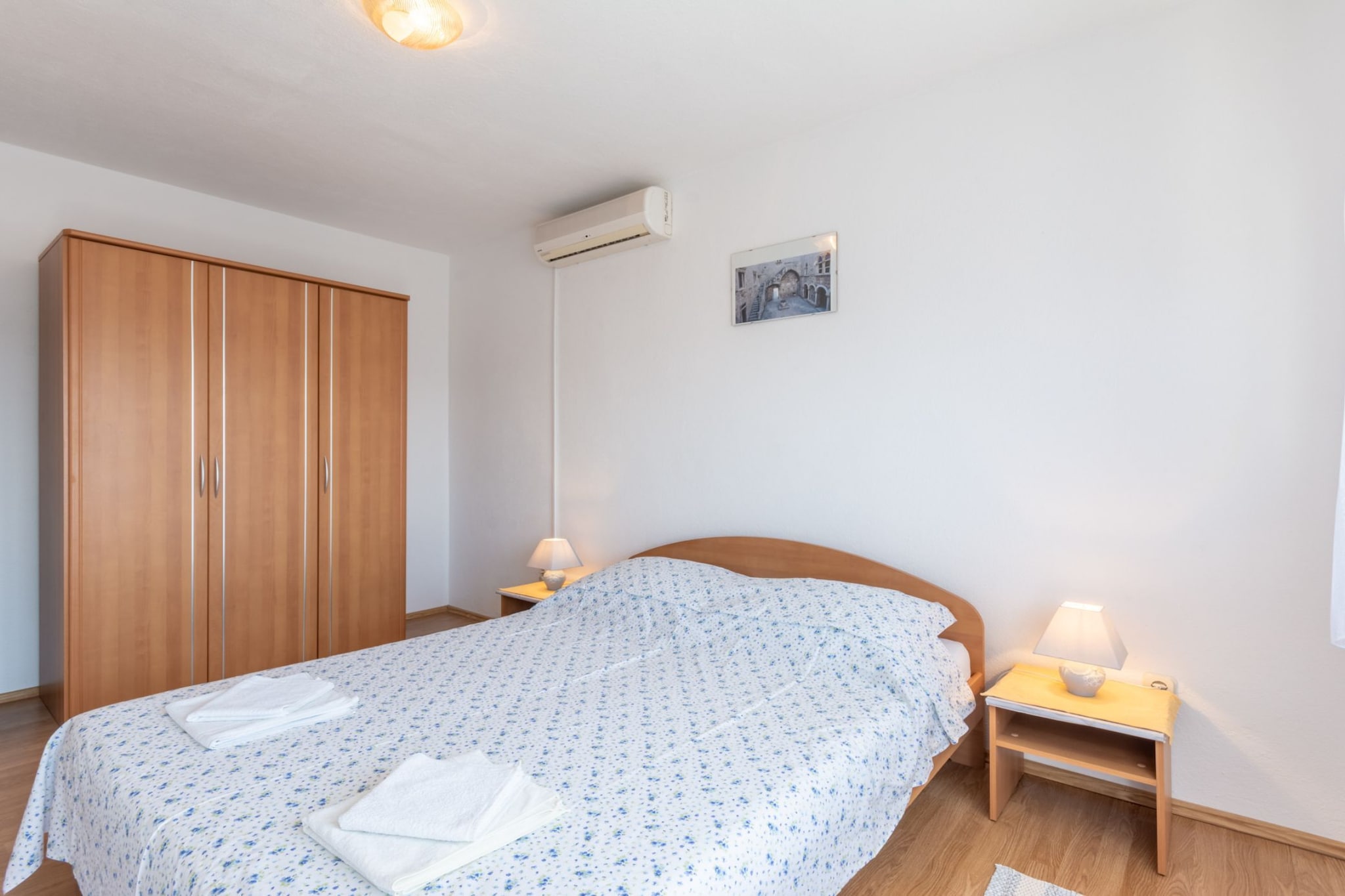 Charming Trogir Apartments with Balcony - Comfort One Bedroom Apartment with Balcony-Bedroom
