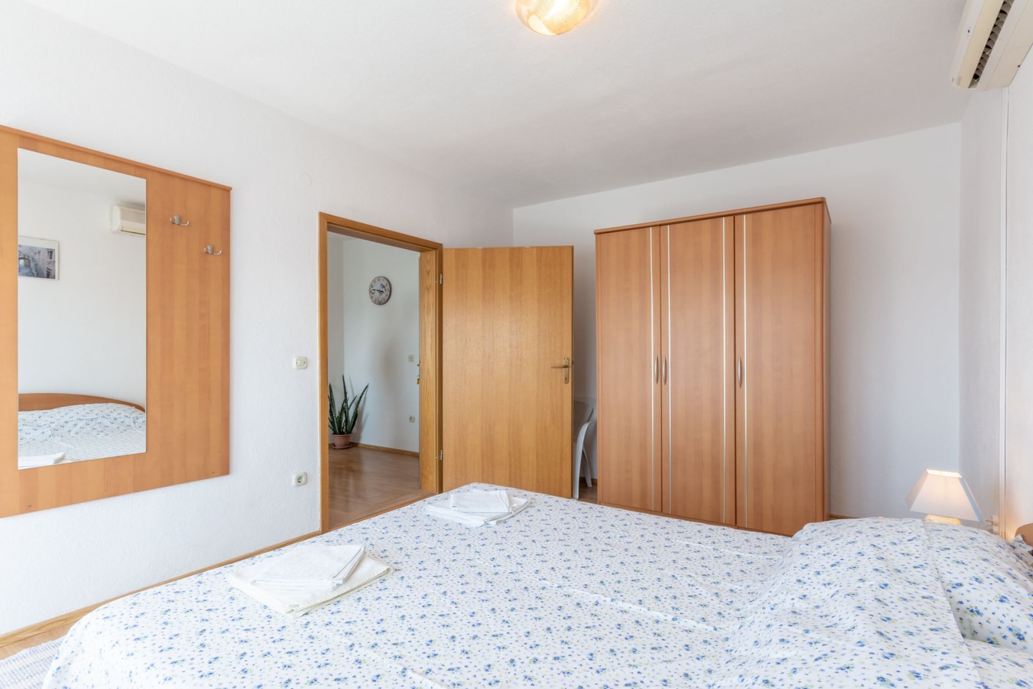 Charming Trogir Apartments with Balcony - Comfort One Bedroom Apartment with Balcony