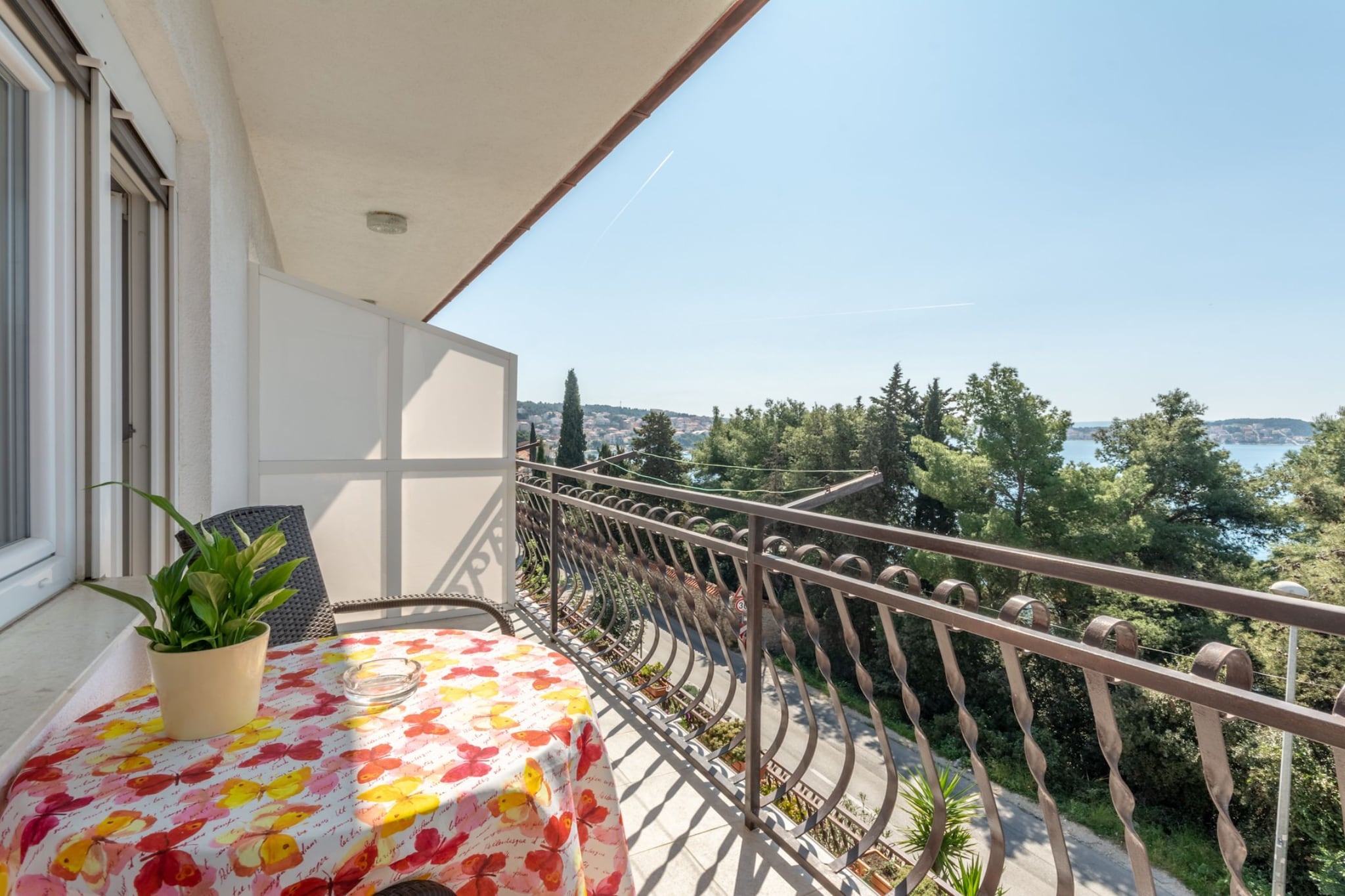 Charming Trogir Apartments with Balcony - One Bedroom Apartment with Balcony-Terrace balcony