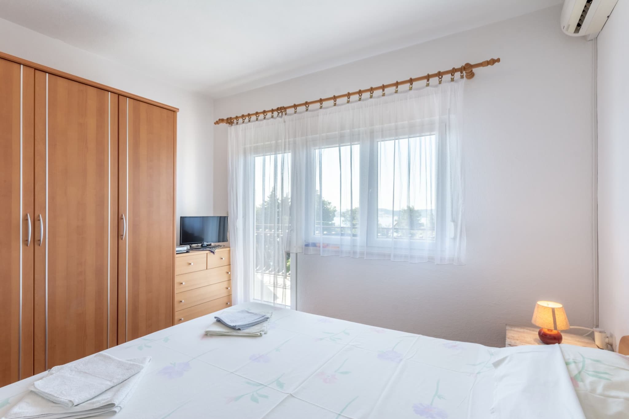 Charming Trogir Apartments with Balcony - One Bedroom Apartment with Balcony-Bedroom