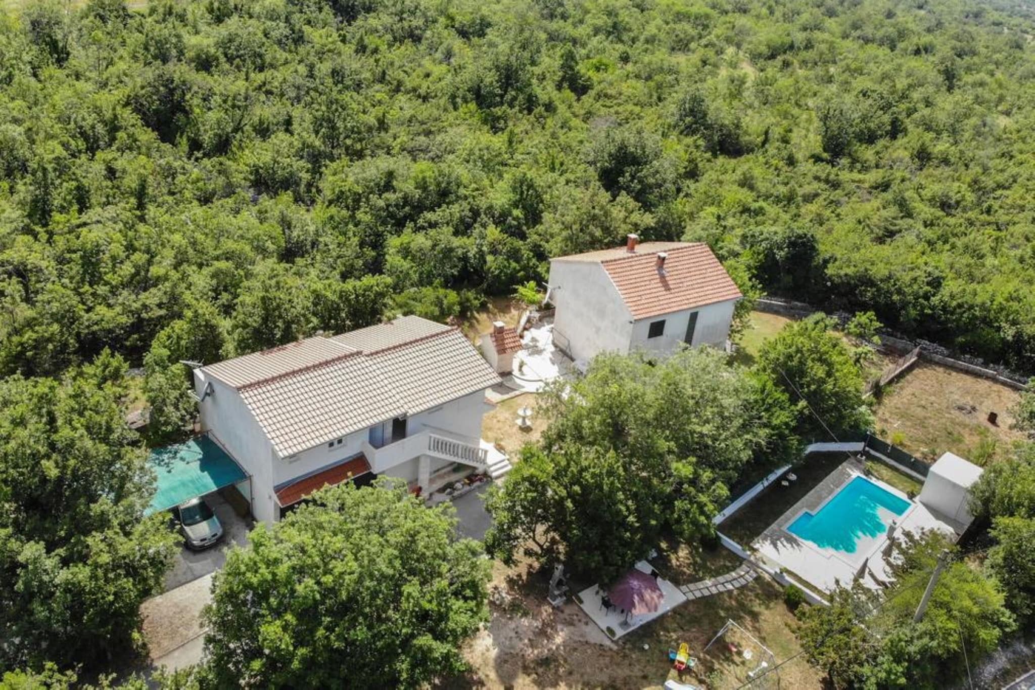 Spacious Prgomet Retreat with Private Pool, Fitness Centre, and Garden - Three Bedroom Villa-Outdoor