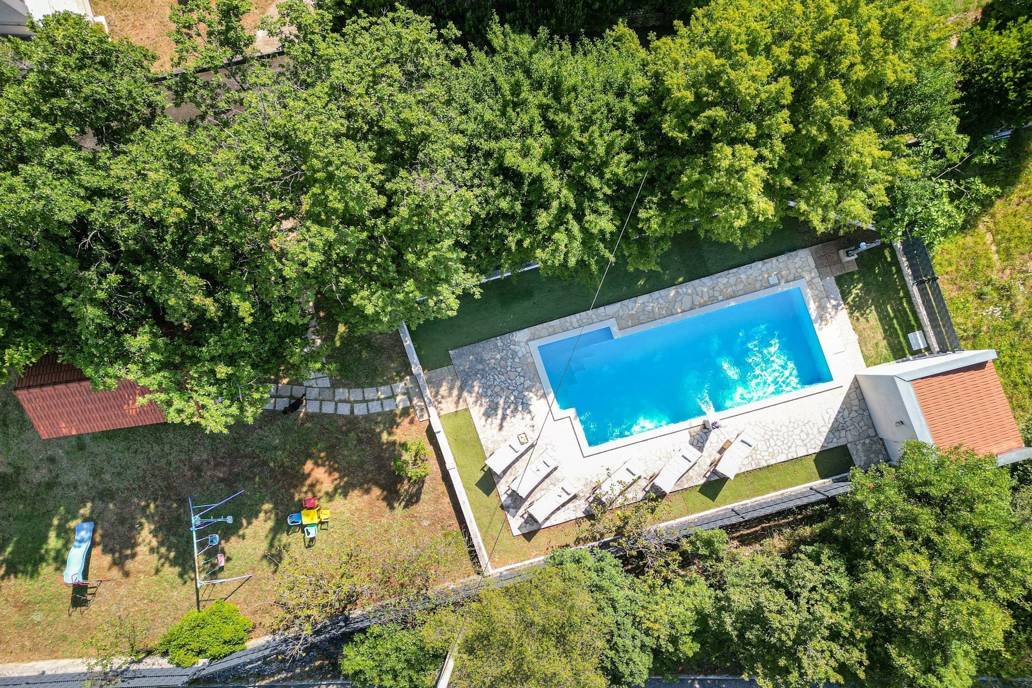 Spacious Prgomet Retreat with Private Pool, Fitness Centre, and Garden - Three Bedroom Villa-Pool