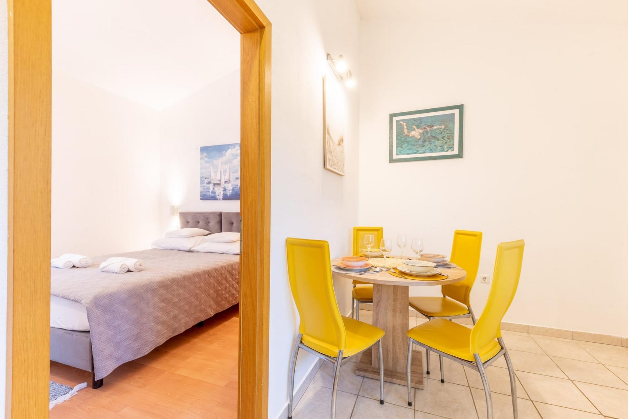 Spacious Prgomet Retreat with Private Pool, Fitness Centre, and Garden - Three Bedroom Villa-Dining room