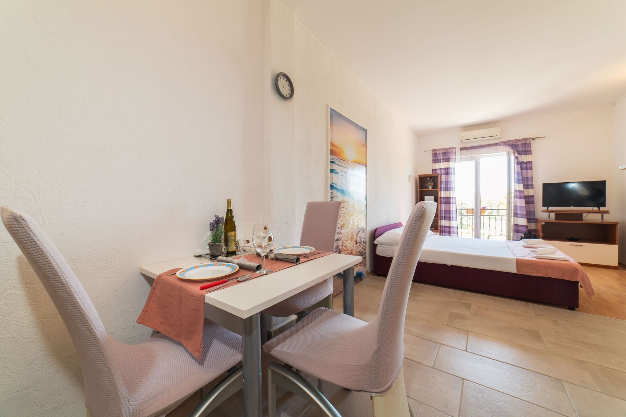 Tranquil and Stylish Apartment Kastel Novi - Studio Apartment with Garden