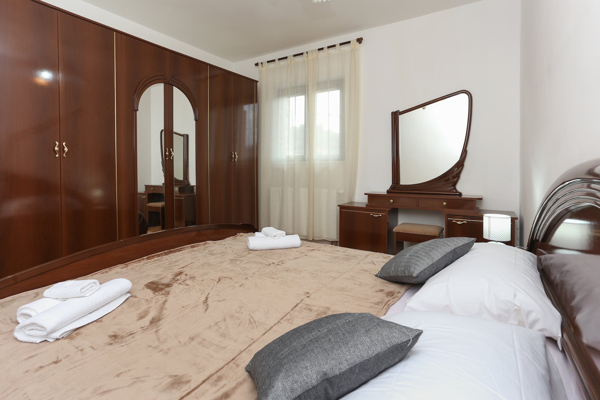 Sunny Elegant Apartments in Trogir - Classic Three Bedroom Apartment  with Balcony  (owner 1)