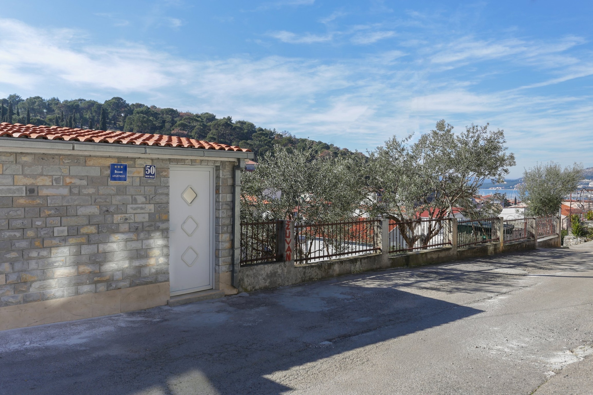 Sunny Elegant Apartments in Trogir - Standard Three Bedroom Apartment with Balcony (owner 2)-Extérieur