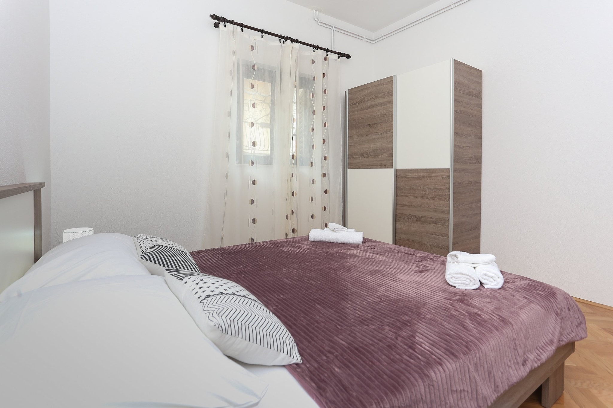 Sunny Elegant Apartments in Trogir - Standard Three Bedroom Apartment with Balcony (owner 2)