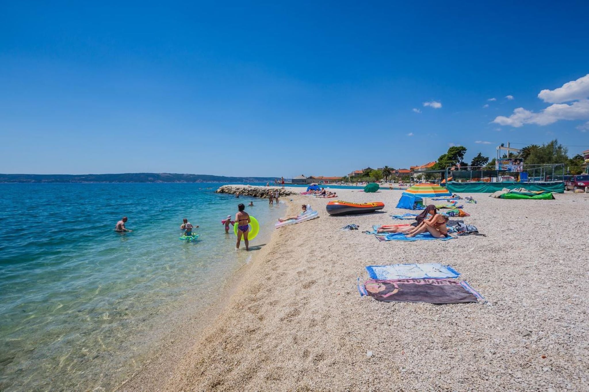Chic and Stylish Kastel Novi Apartment with Pool - Five Bedroom Apartment With Pool