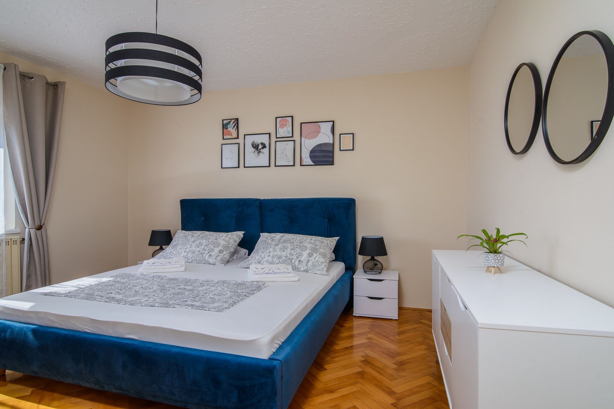 Modern Apartment Near Trogir Beach with Sea View Terrace and Lounge Area - Two Bedroom Apartment-Bedroom