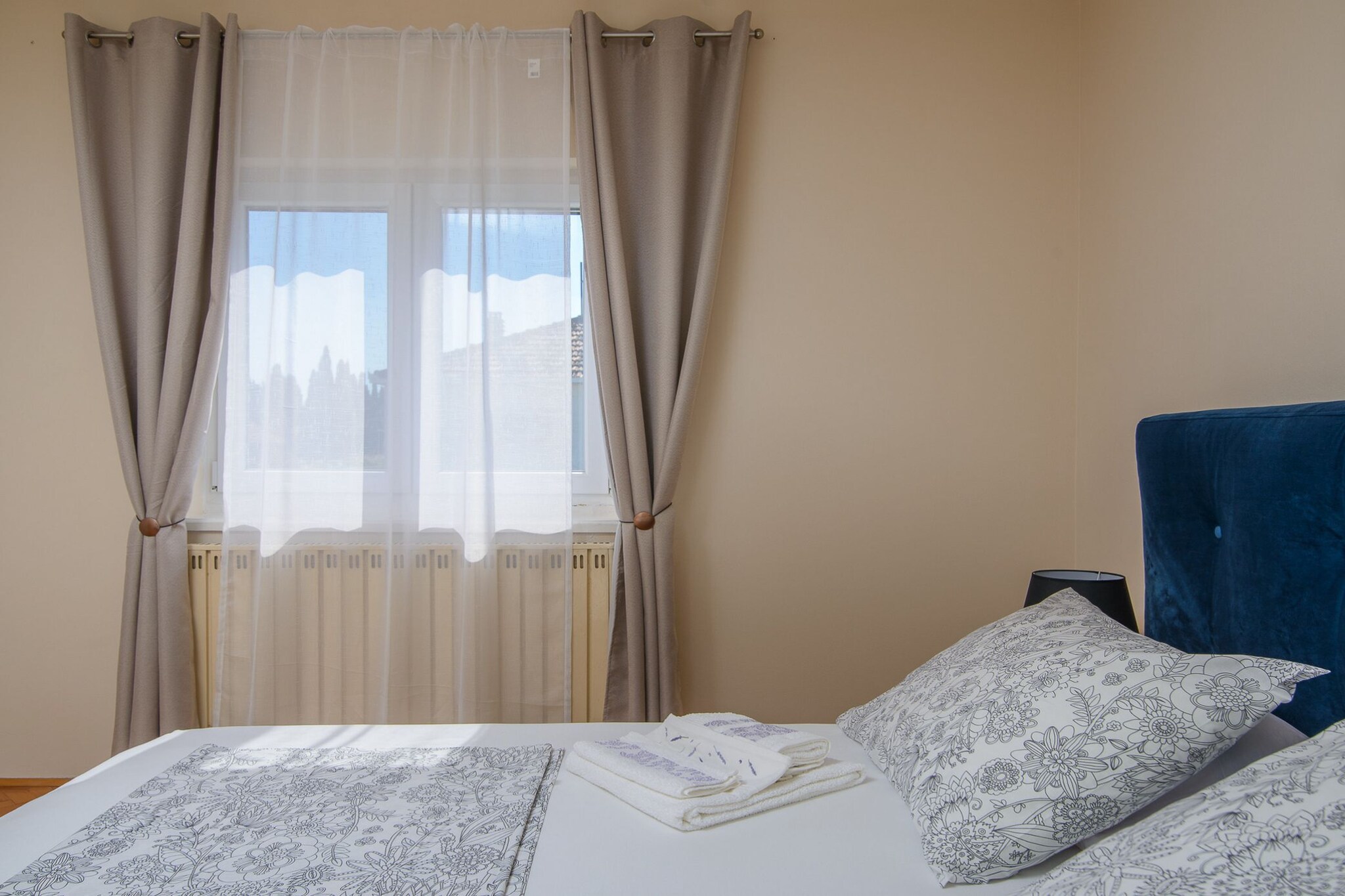 Modern Apartment Near Trogir Beach with Sea View Terrace and Lounge Area - Two Bedroom Apartment-Bedroom
