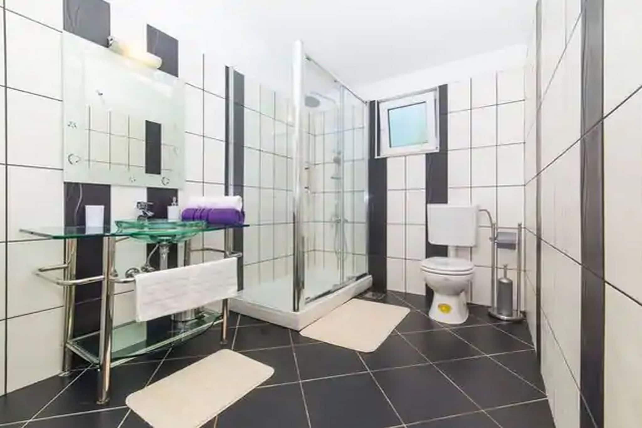 Three Bedroom Villa-Bathroom