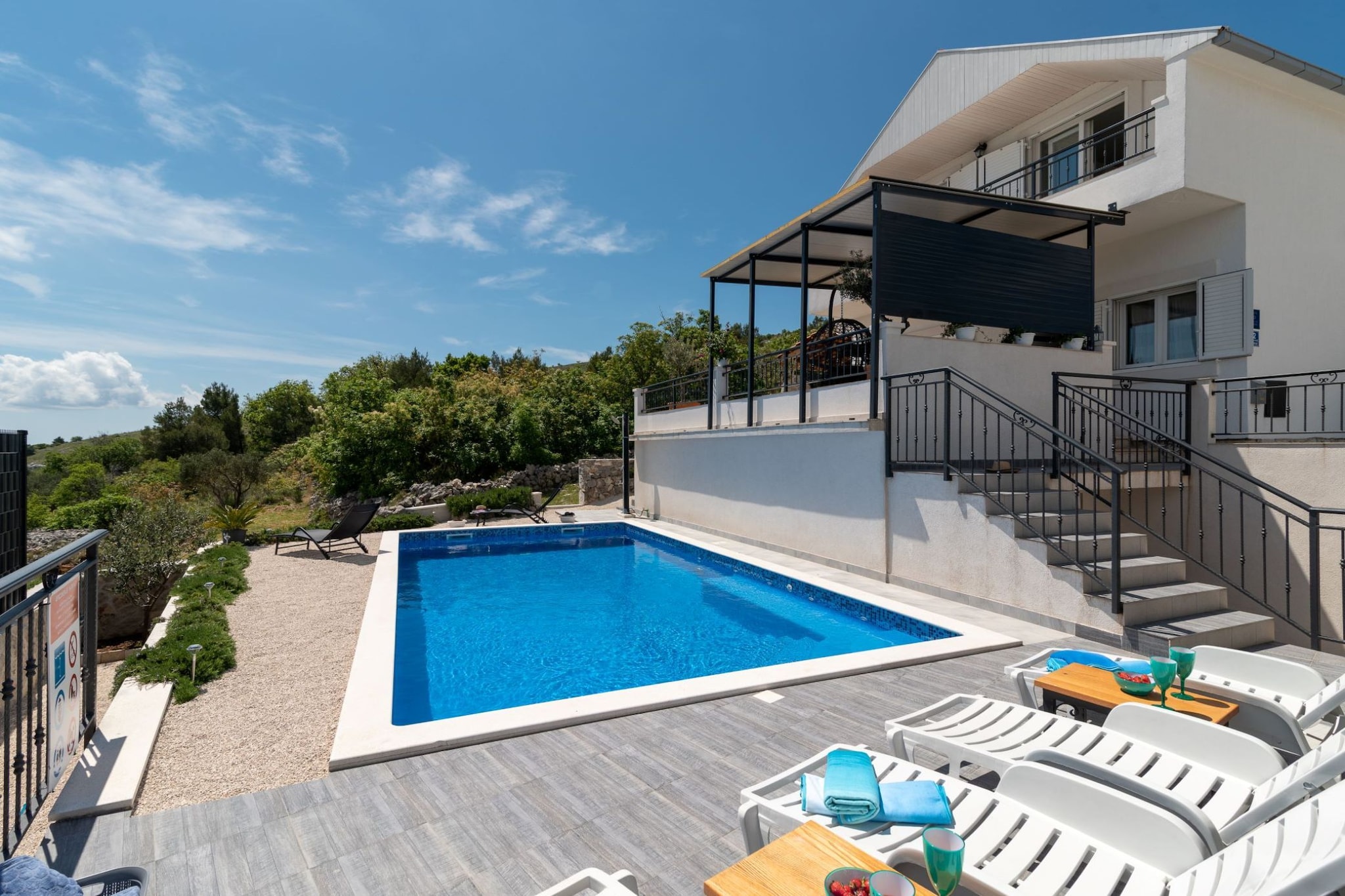 Three Bedroom Villa-Pool