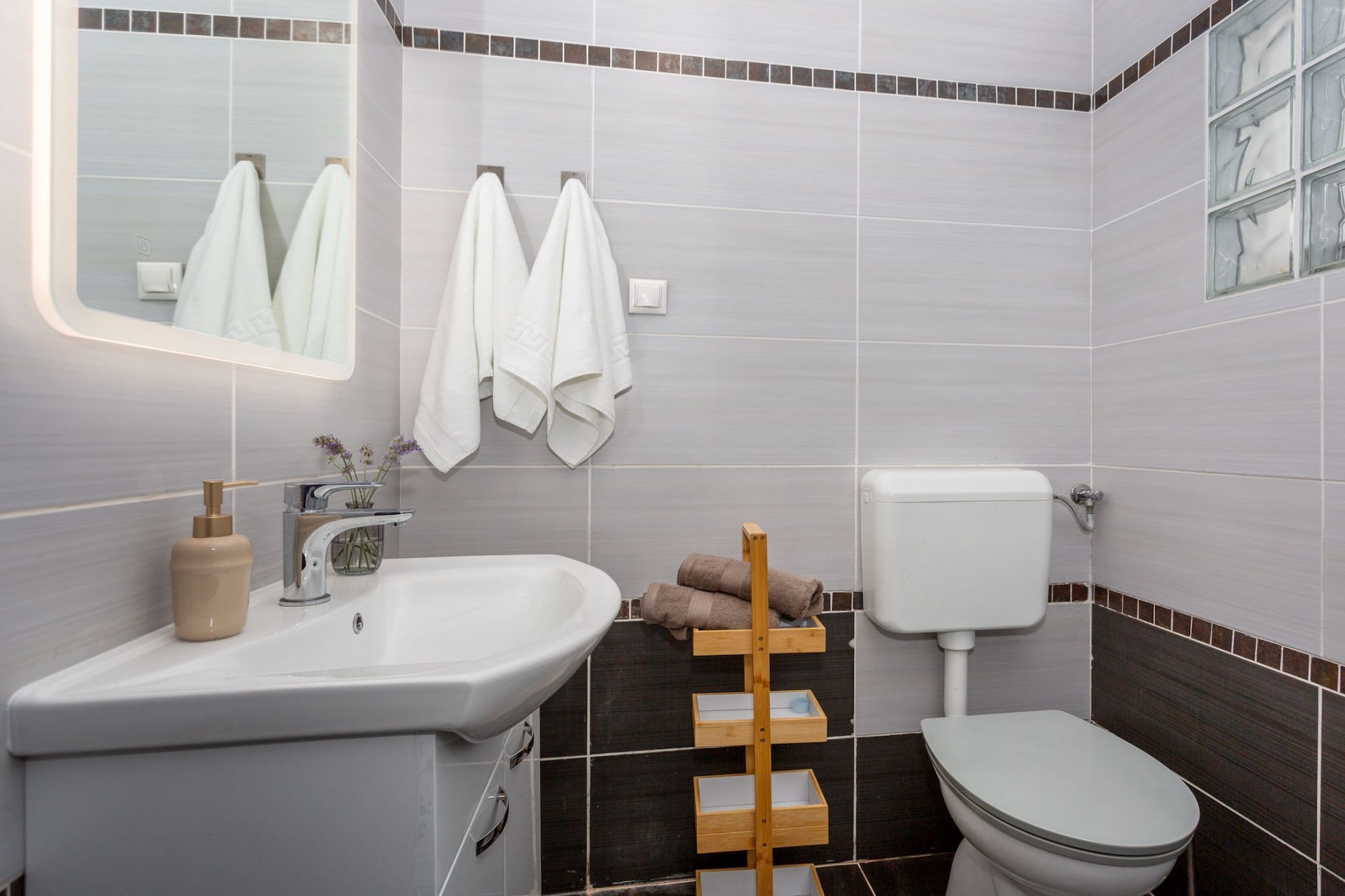Apartment Anivija - One Bedroom Apartment with Terrace-Badezimmer