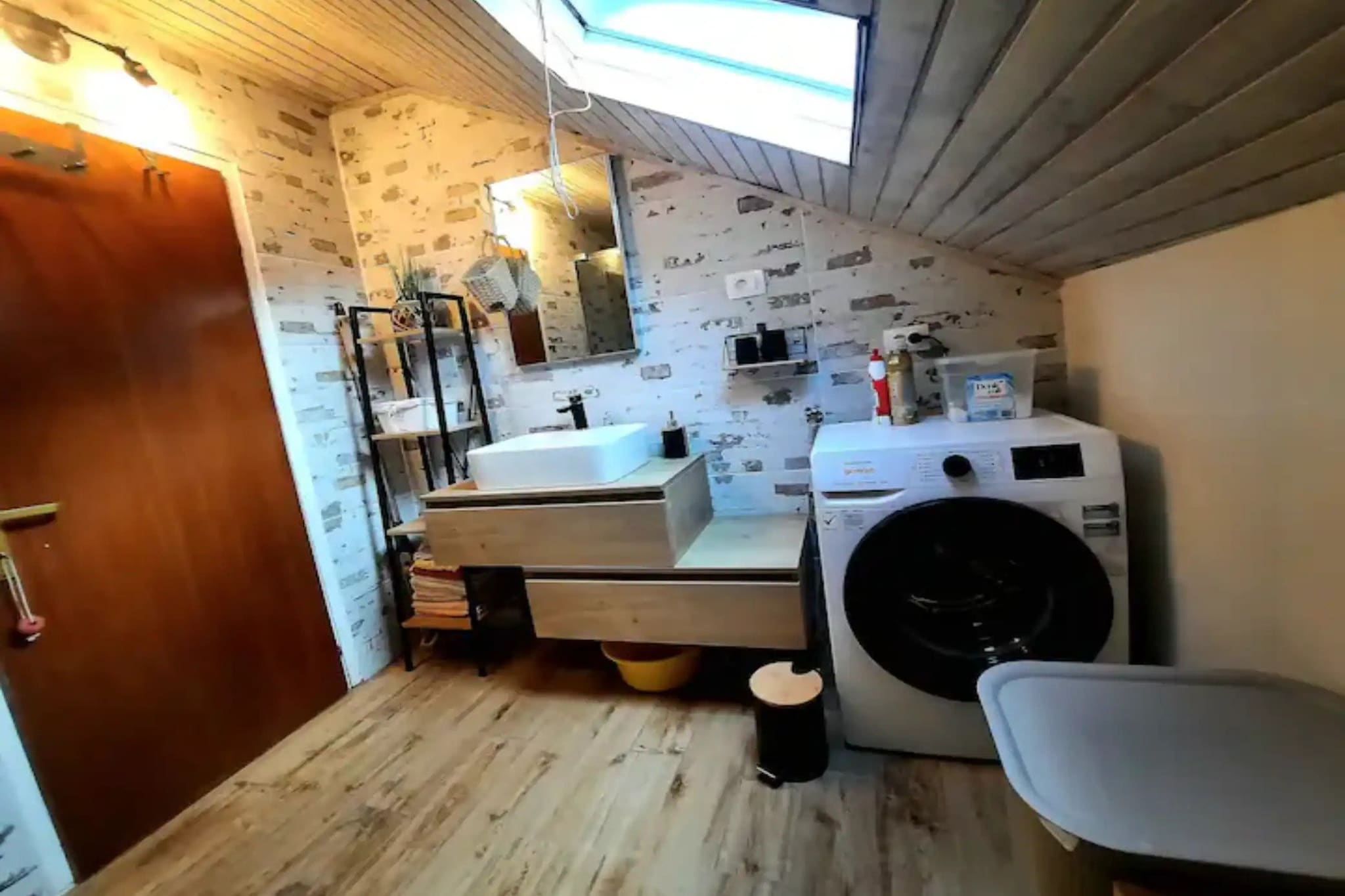 Two Bedroom Apartment With Sea  View-Salle de bain