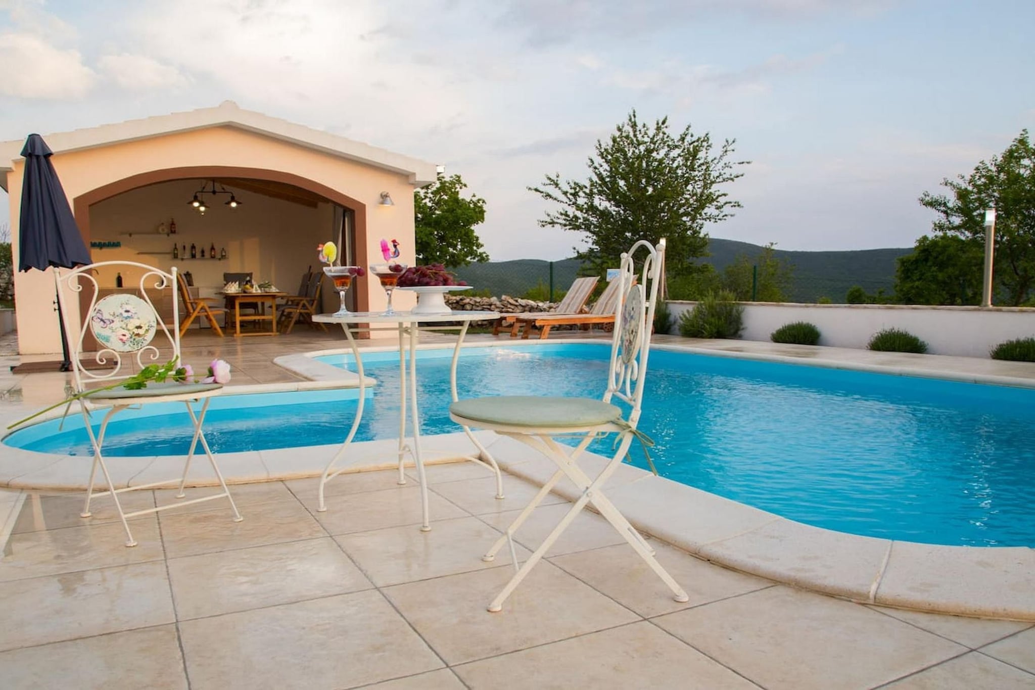 Peaceful Escape with Mountain Views, Heated Pool and Modern Amenities in Radošić - Four Bedroom Villa-Piscine