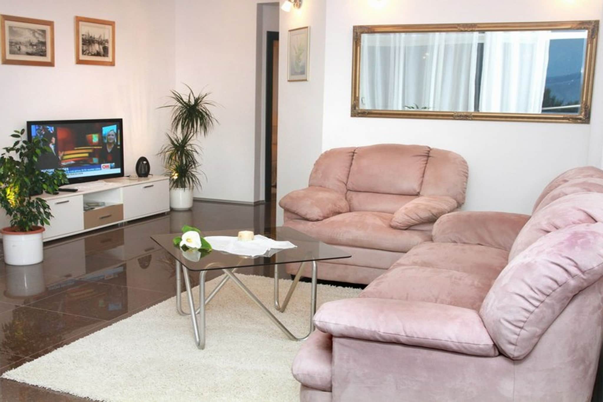 Okrug Gornji Luxurious Escape Villa with Pool - Five Bedroom Villa with Pool-Living room