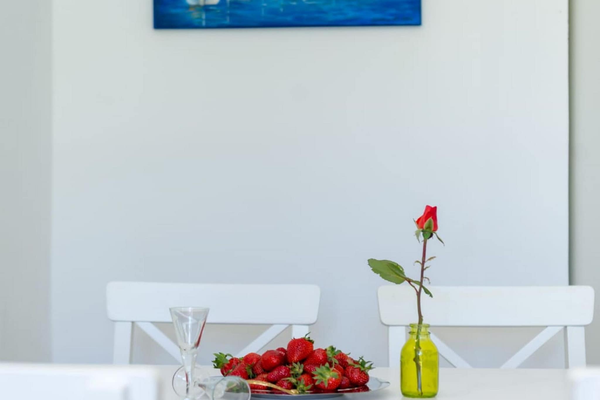Seaside Getaway Holiday Home with Patio Slatine - Three Bedroom Holiday Home-Cuisine