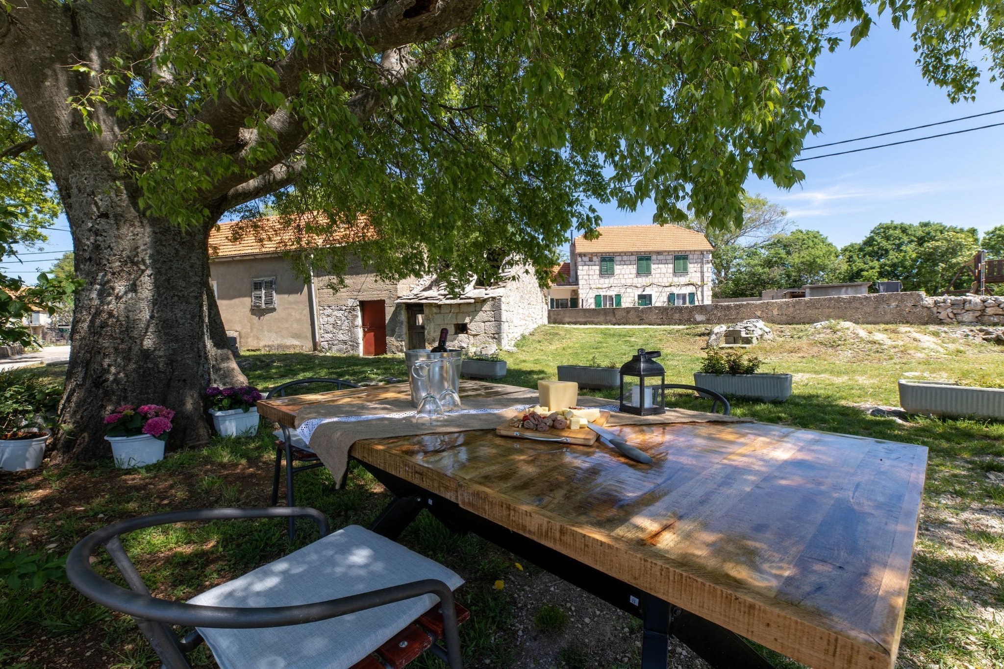 Peaceful and Cozy Holiday Home near Imotski - Two Bedroom Holiday Home-Extérieur