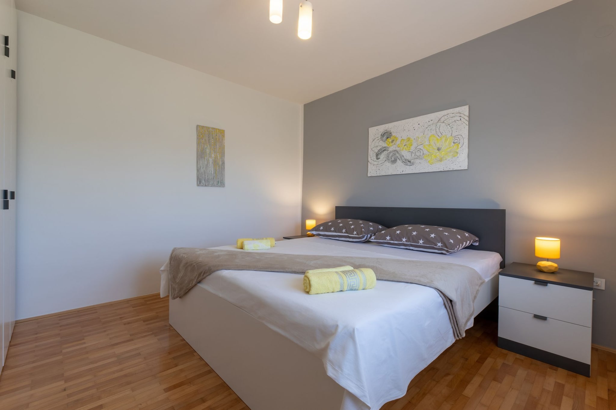 Peaceful and Cozy Holiday Home near Imotski - Two Bedroom Holiday Home-Chambre