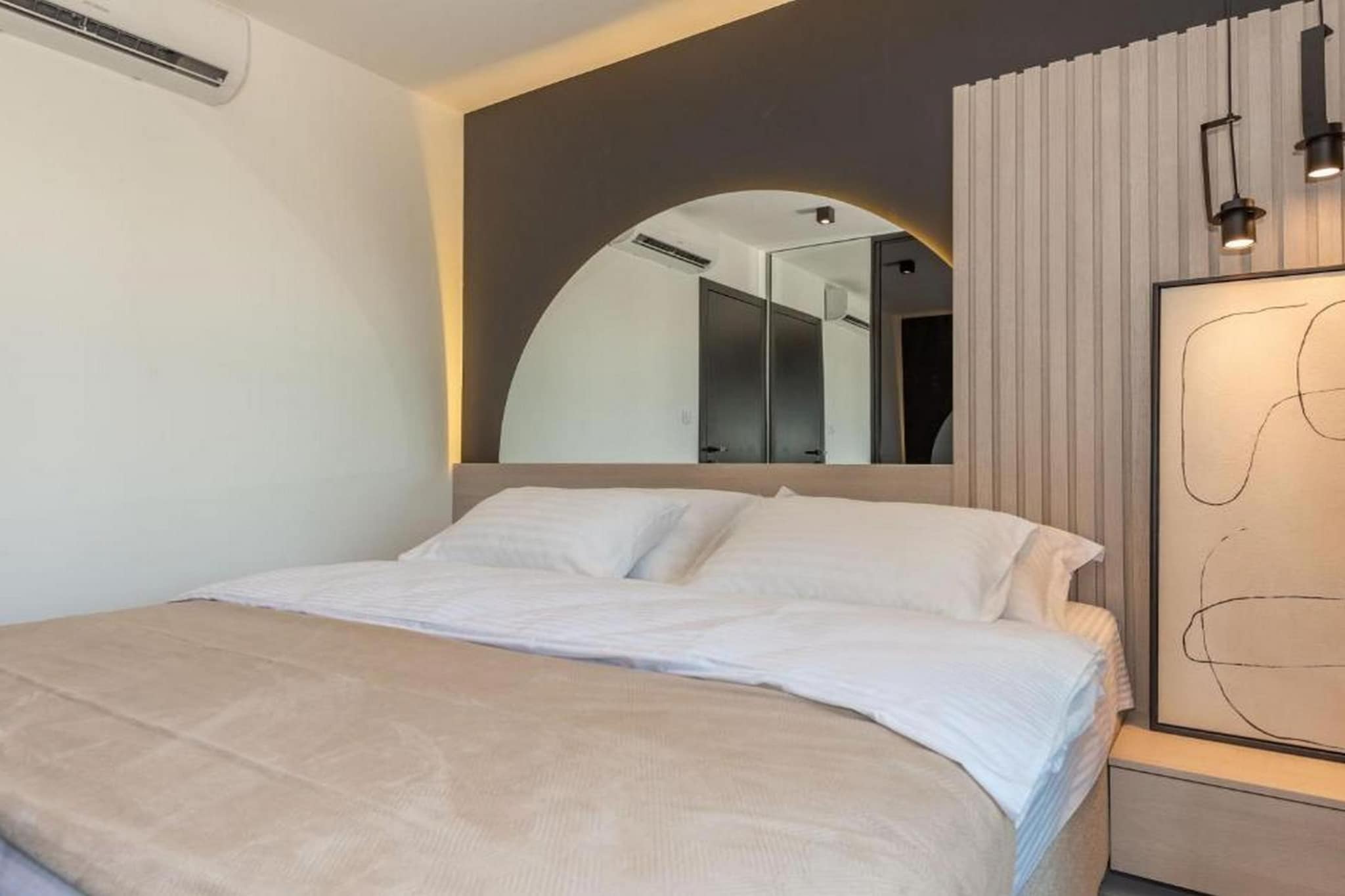Luxury Contemporary Villa in Vodice with Pool, Sauna and Hot Tub - Four Bedroom Villa with pool-Schlafzimmer