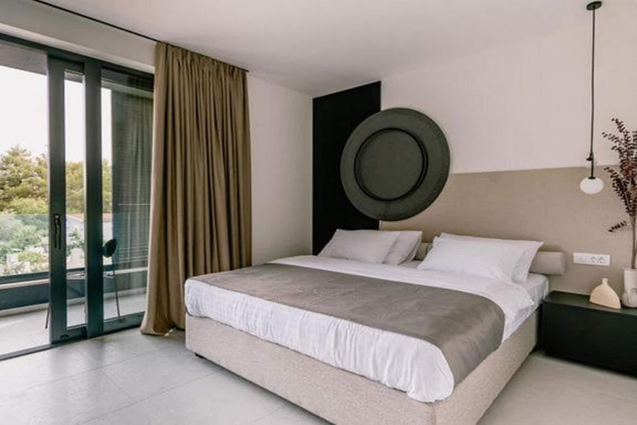 Luxury Contemporary Villa in Vodice with Pool, Sauna and Hot Tub - Four Bedroom Villa with pool-Schlafzimmer