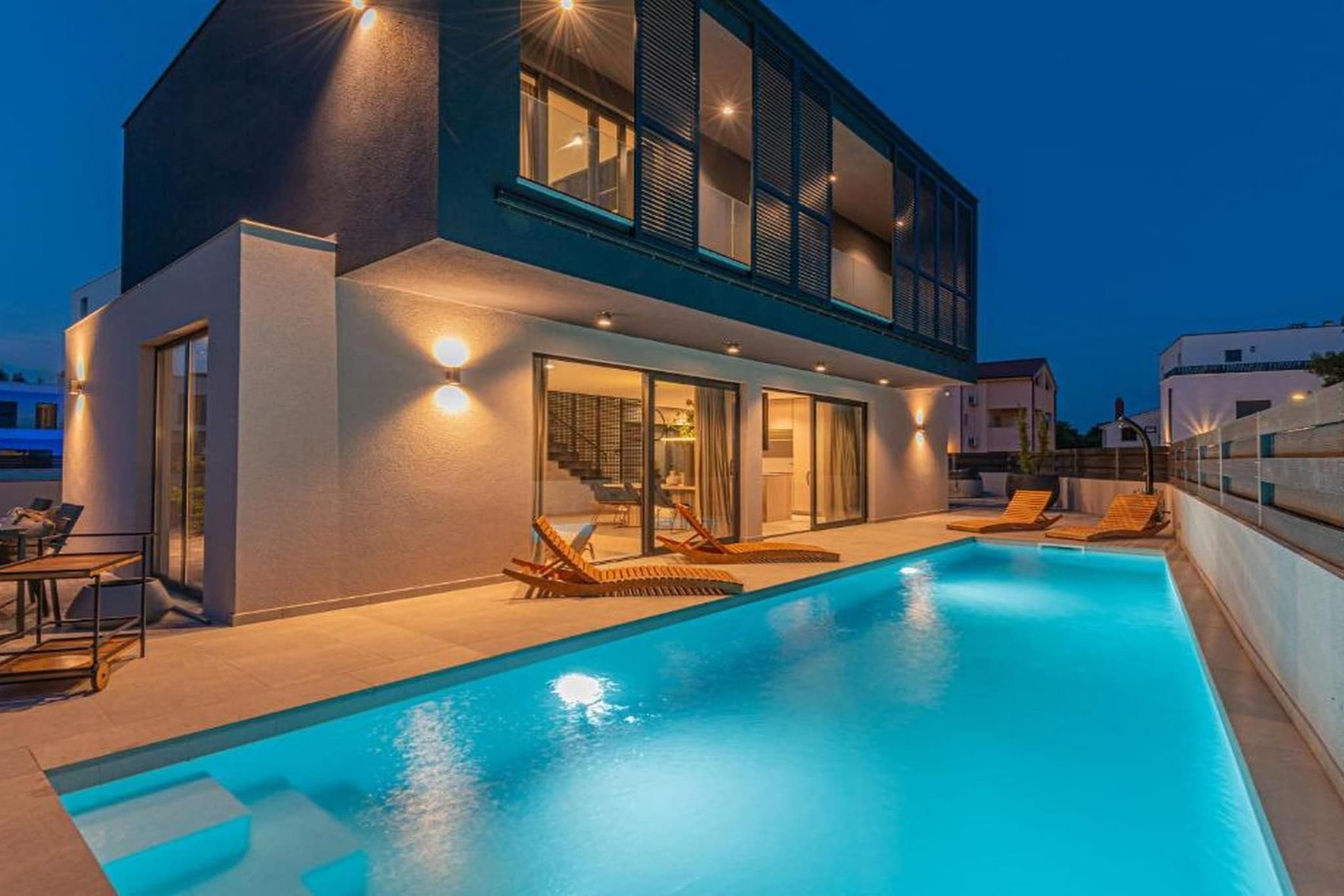 Luxury Contemporary Villa in Vodice with Pool, Sauna and Hot Tub - Four Bedroom Villa with pool-Schwimmbad