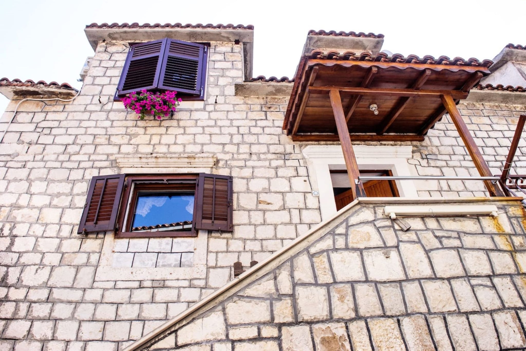 Picturesque House in Kaštela Old Town Near Beach and Local Amenities - Four Bedroom Holiday Home-Extérieur