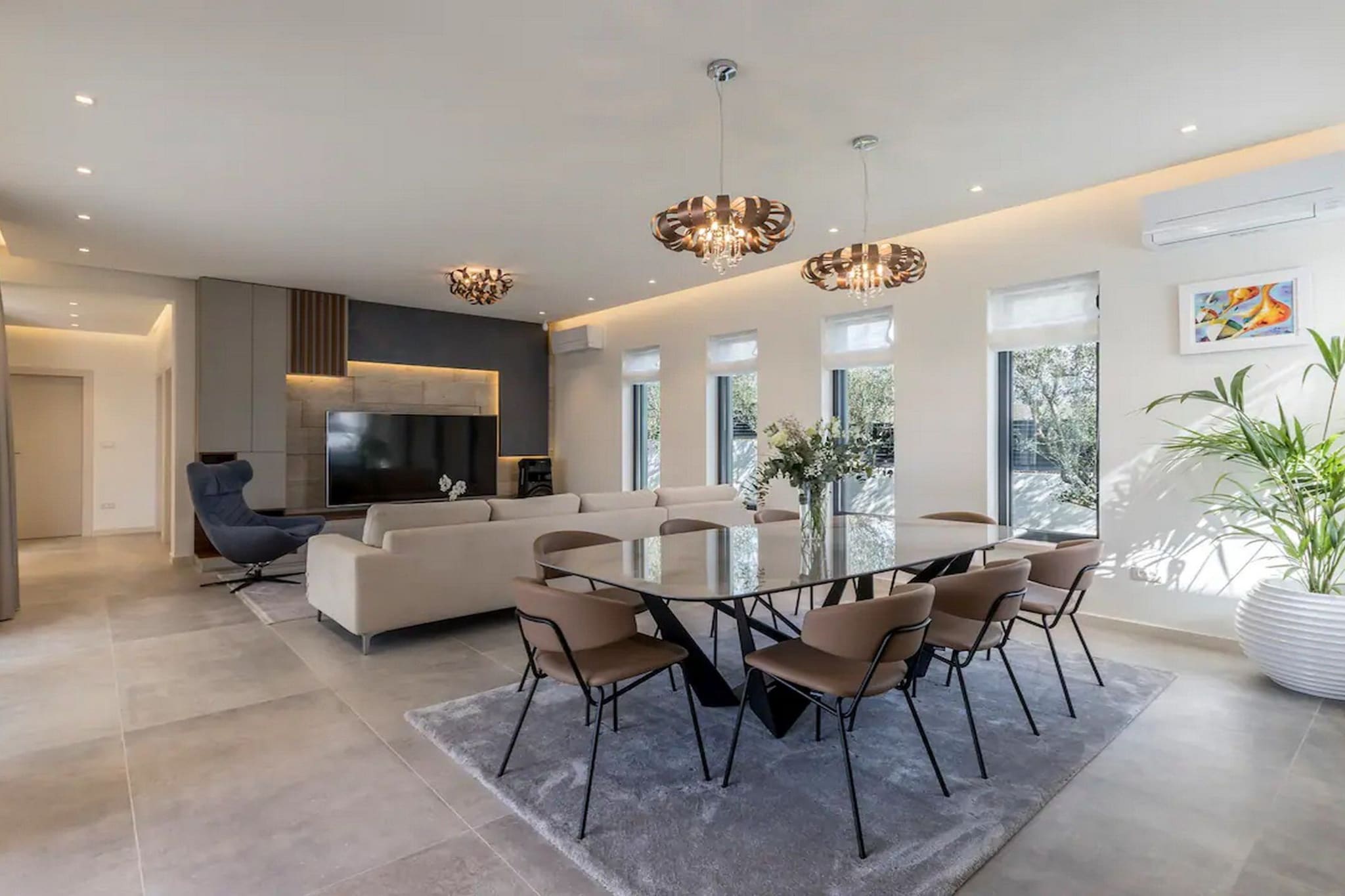 Sophisticated Oasis Residence Villa with Pool - Three Bedroom Villa with Pool-Salon